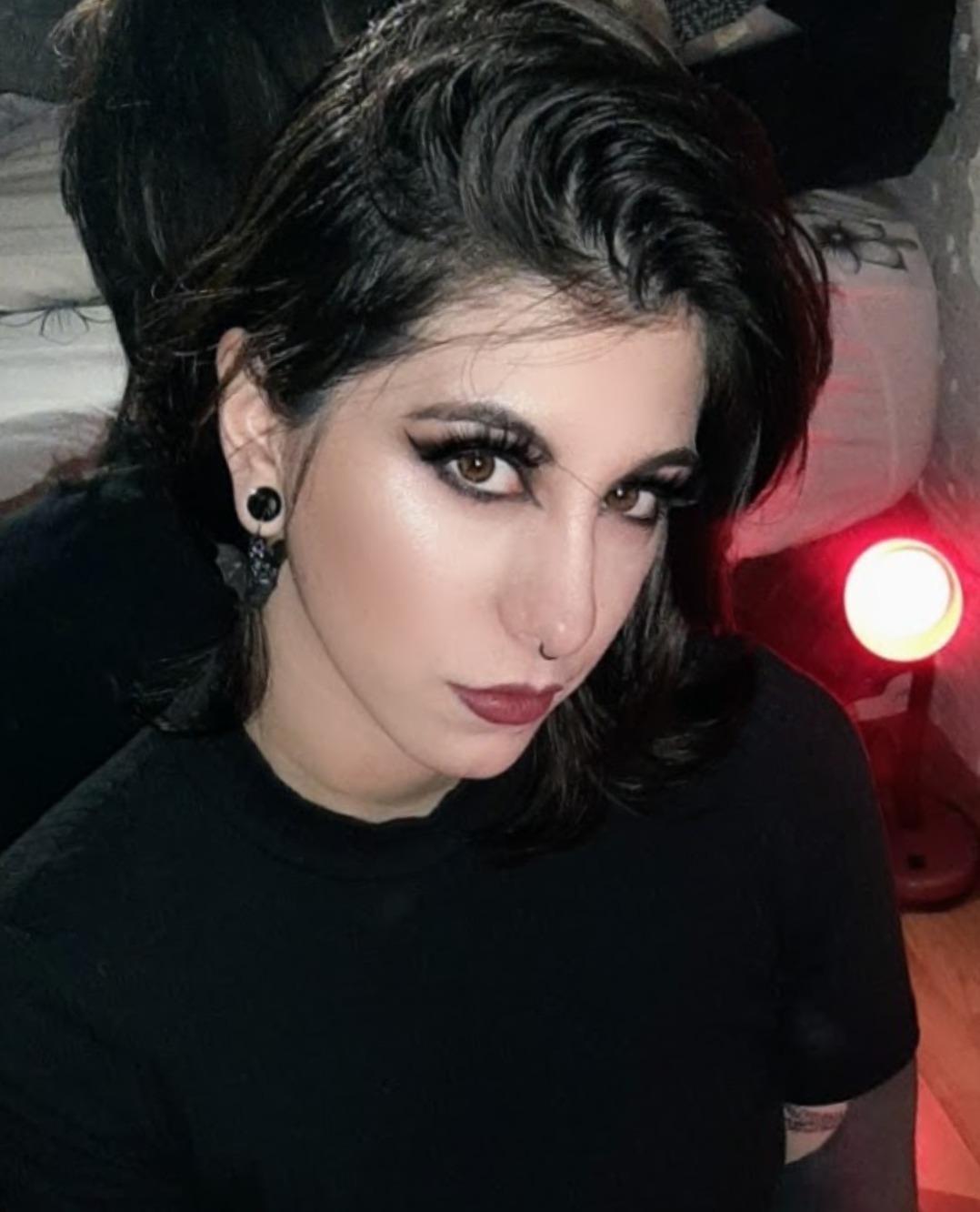 Acuarian profile image