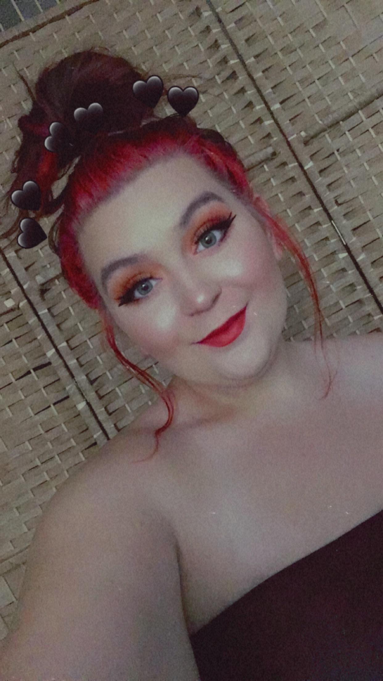 Miki Lee profile image