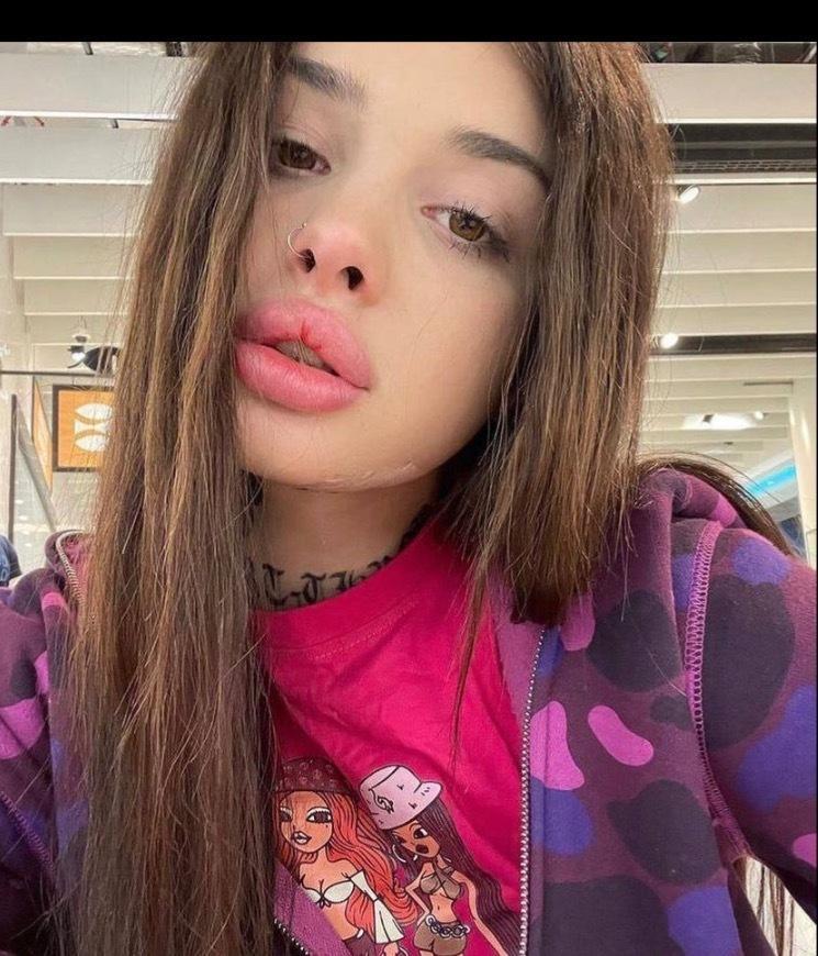 Mari Tish 👅 Little girl ❤️ profile image