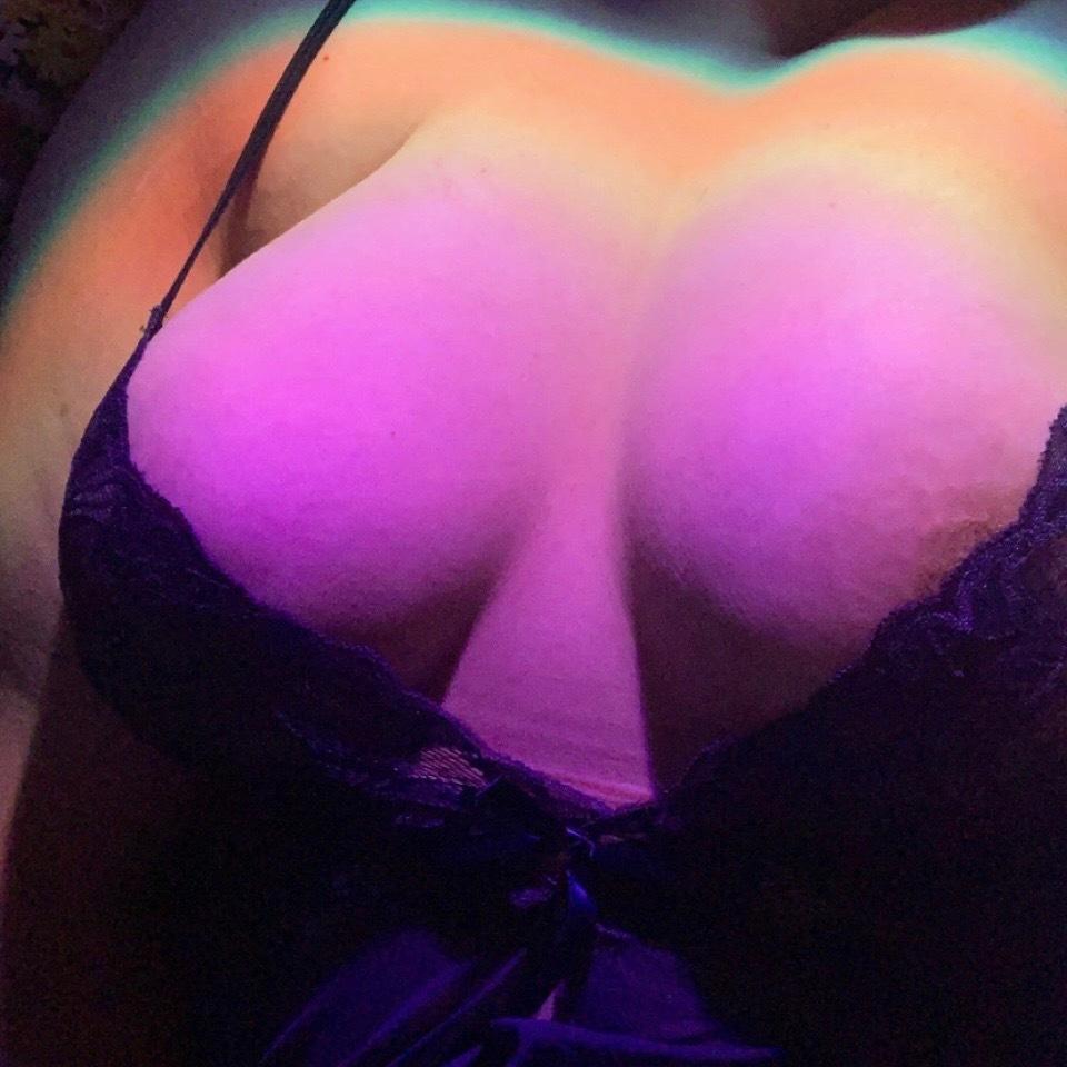 𝕡𝕣𝕦𝕣𝕚𝕖𝕟𝕥 𝕨𝕙𝕠𝕣𝕖 profile image