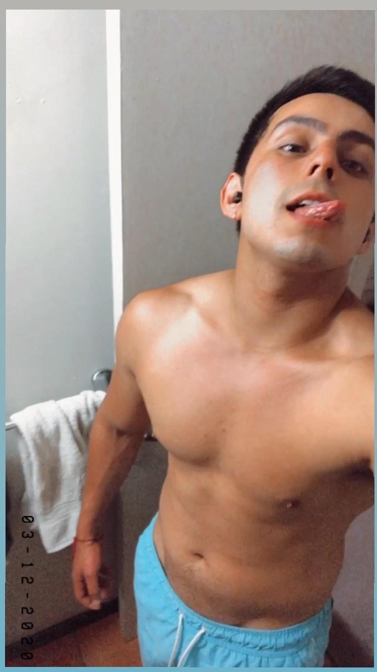 Nicolatin profile image