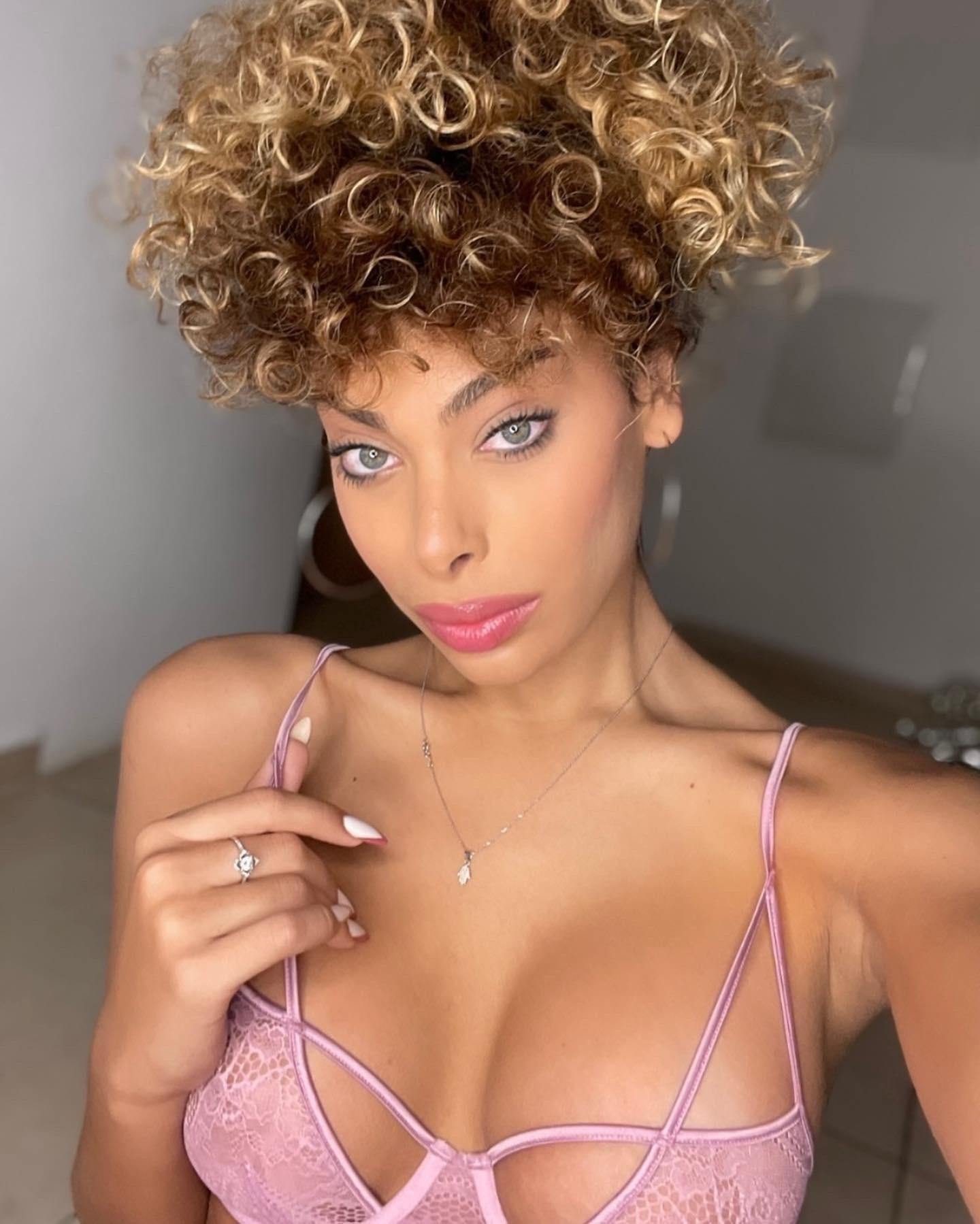 ROMY ABERGEL VIP profile image