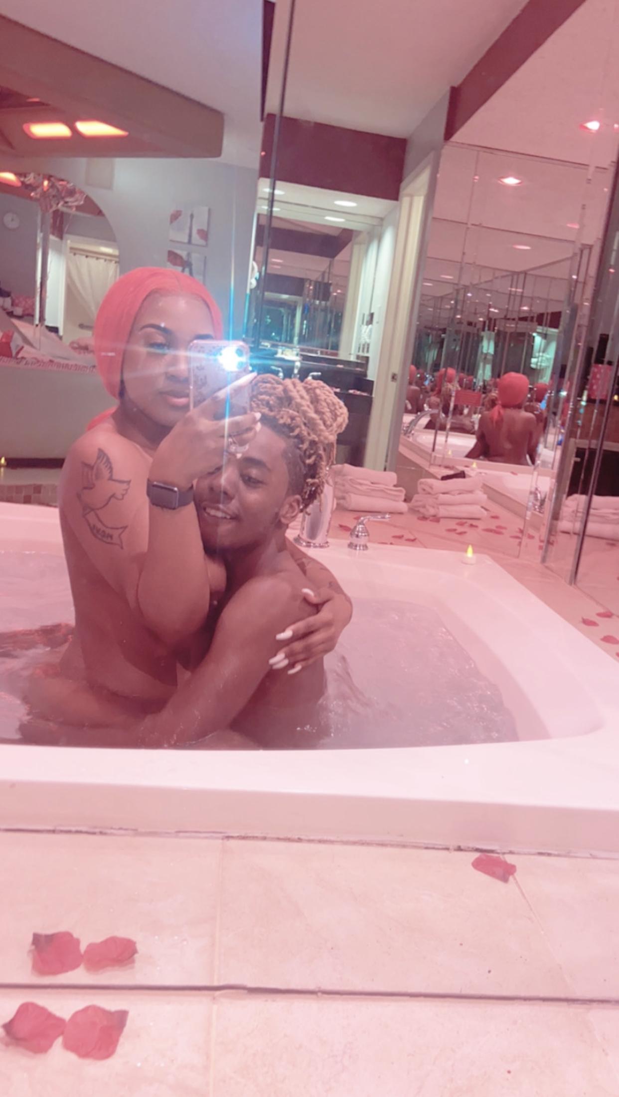 Lucky & Mollyy 😳💦 profile image