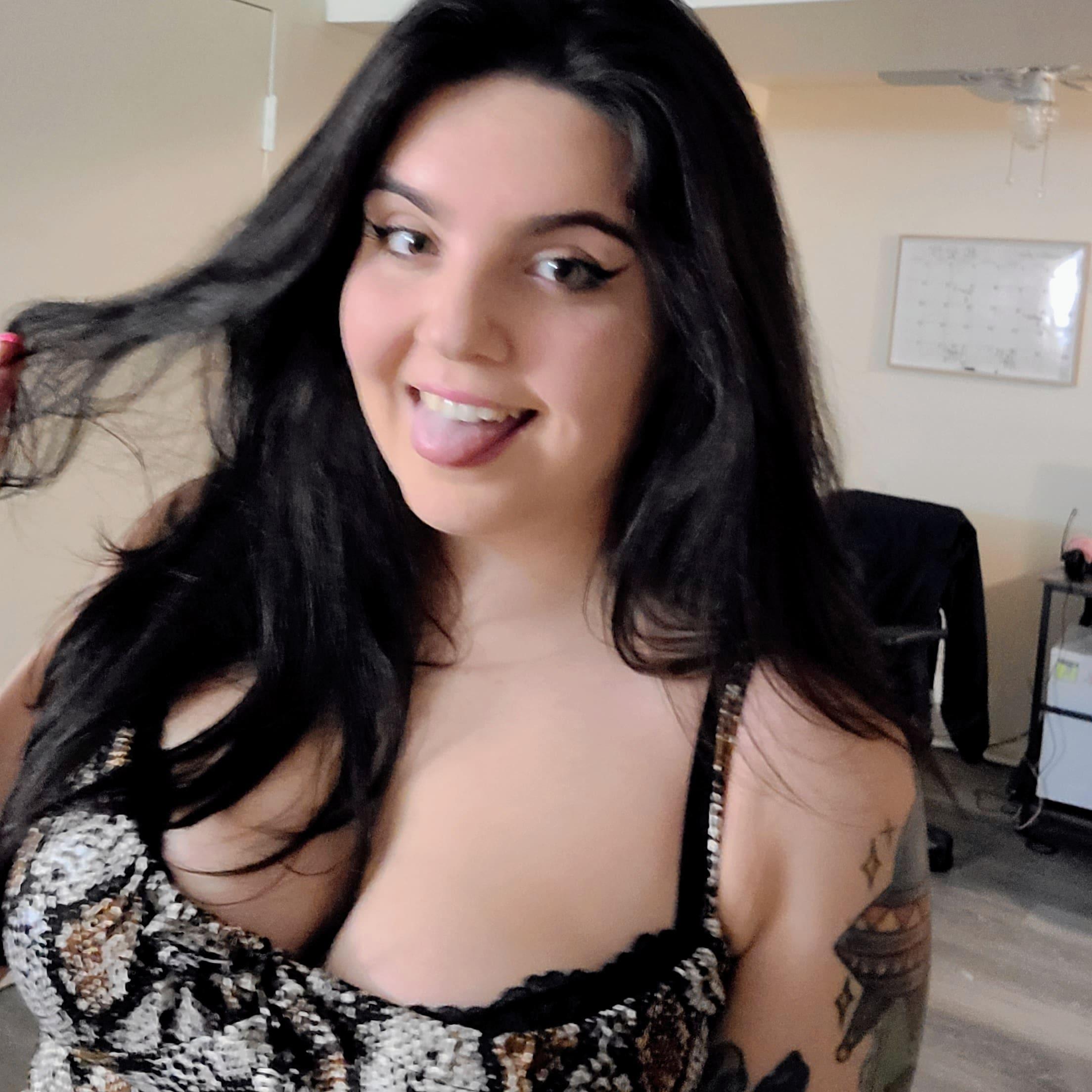 Naomi Rose profile image