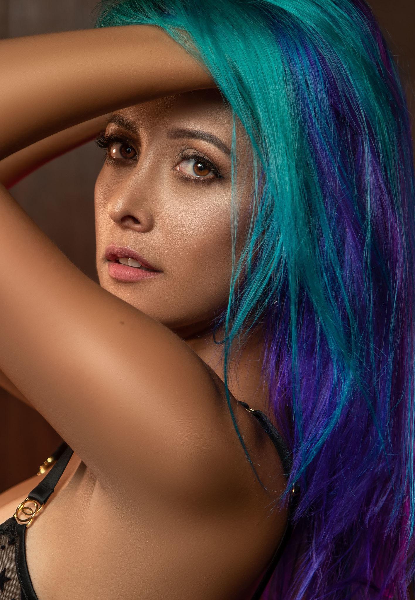 Ana Molly profile image