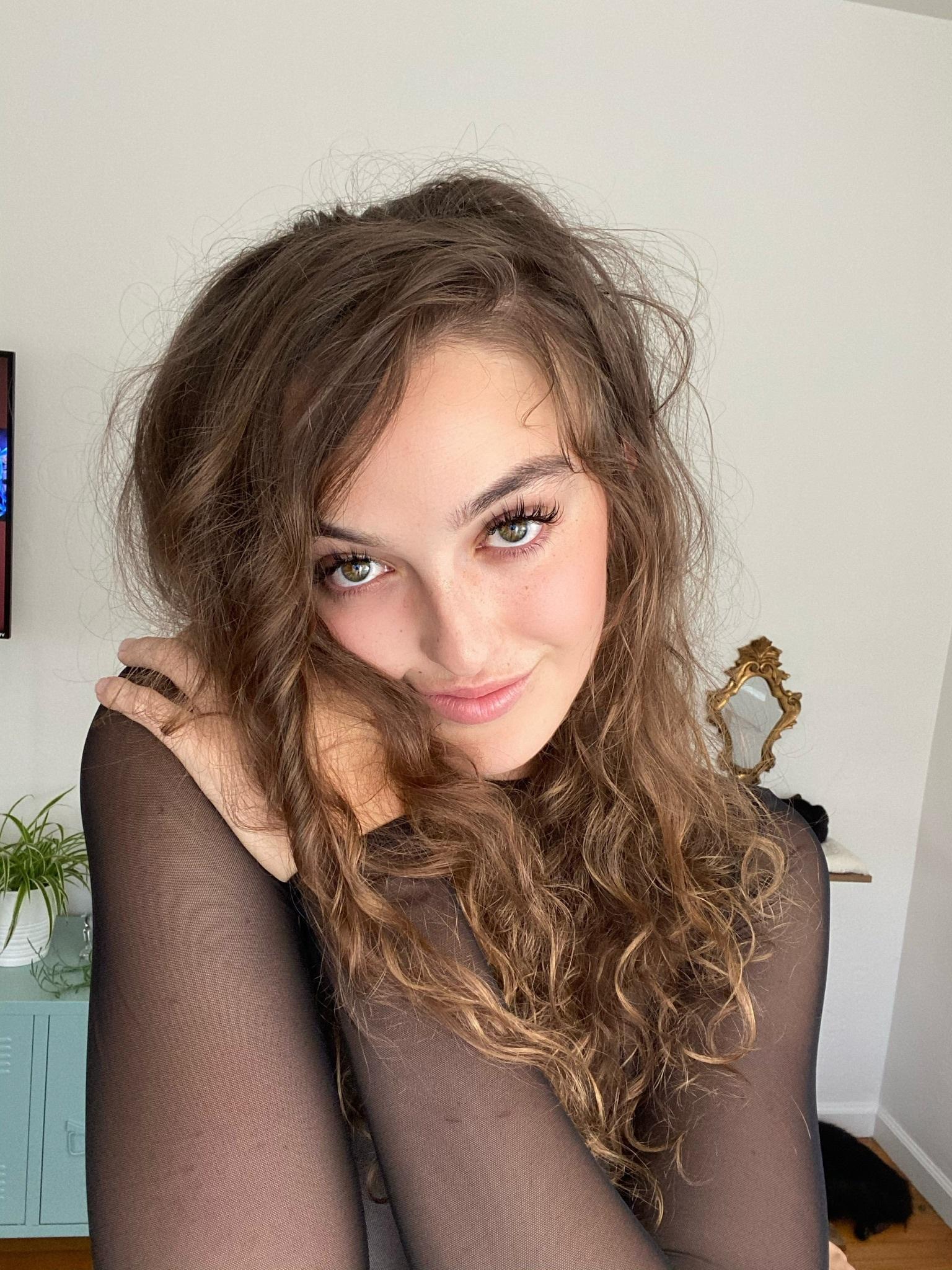 Dubsie's Old Account profile image