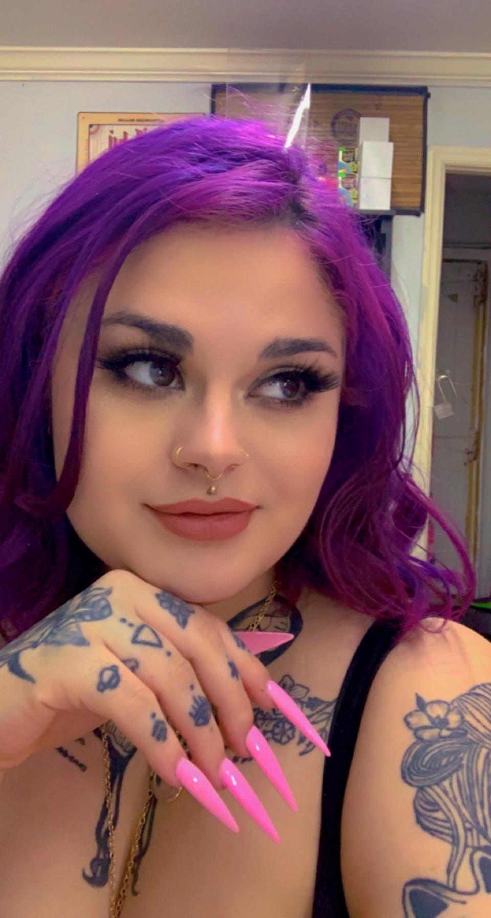 Alien Babe profile image