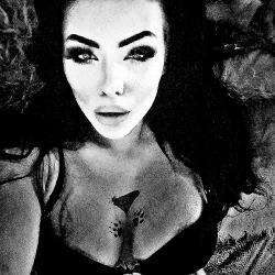 Temptress Aurora profile image