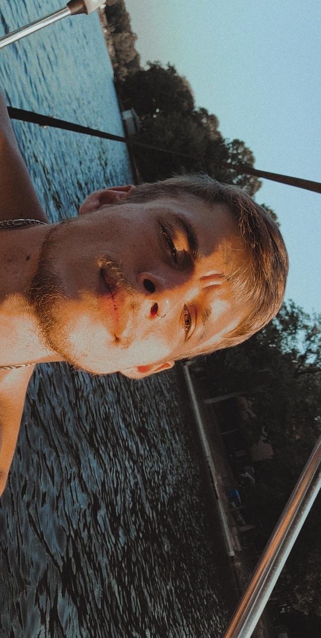 Mitch😈 profile image