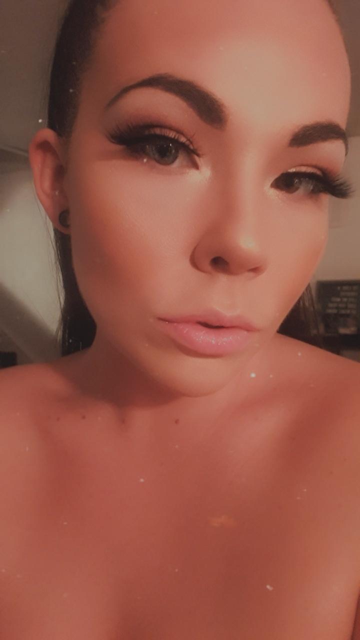 Monica Samantha profile image