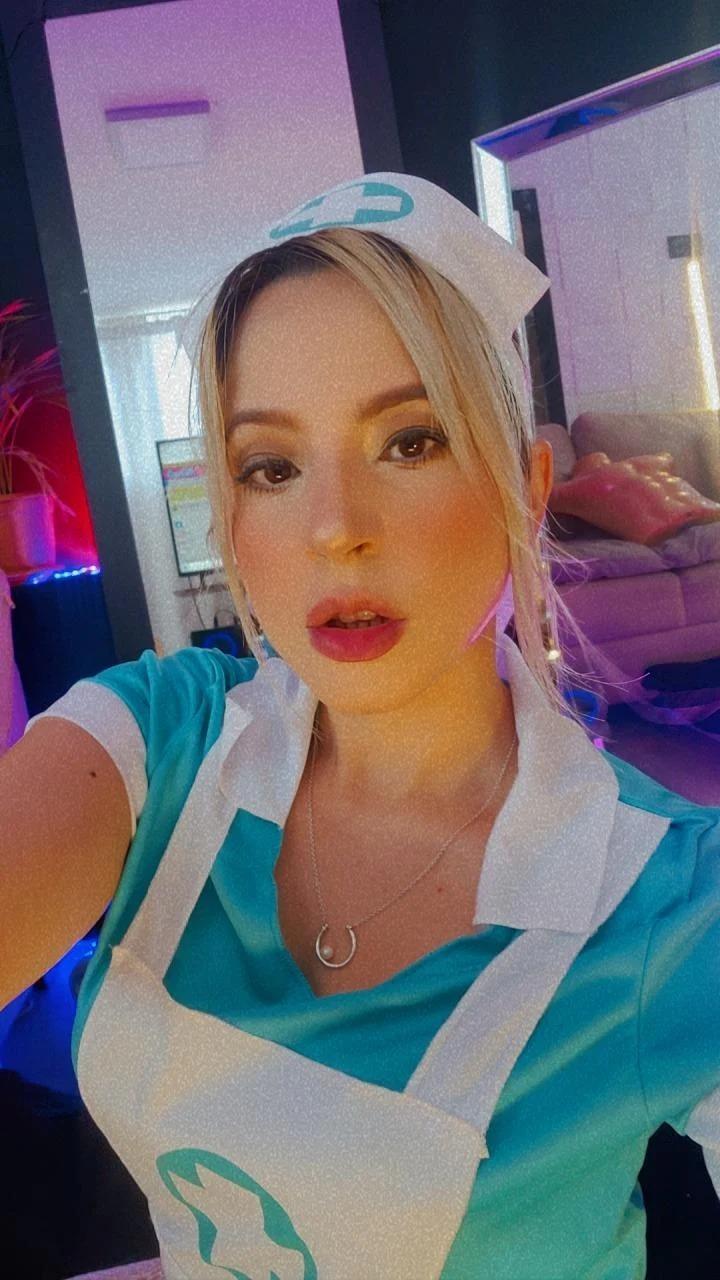 Nikki Grey profile image