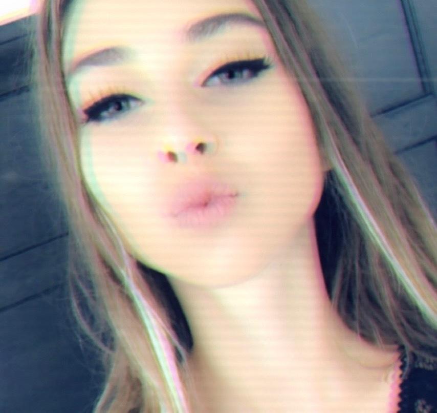 molly buttons profile image