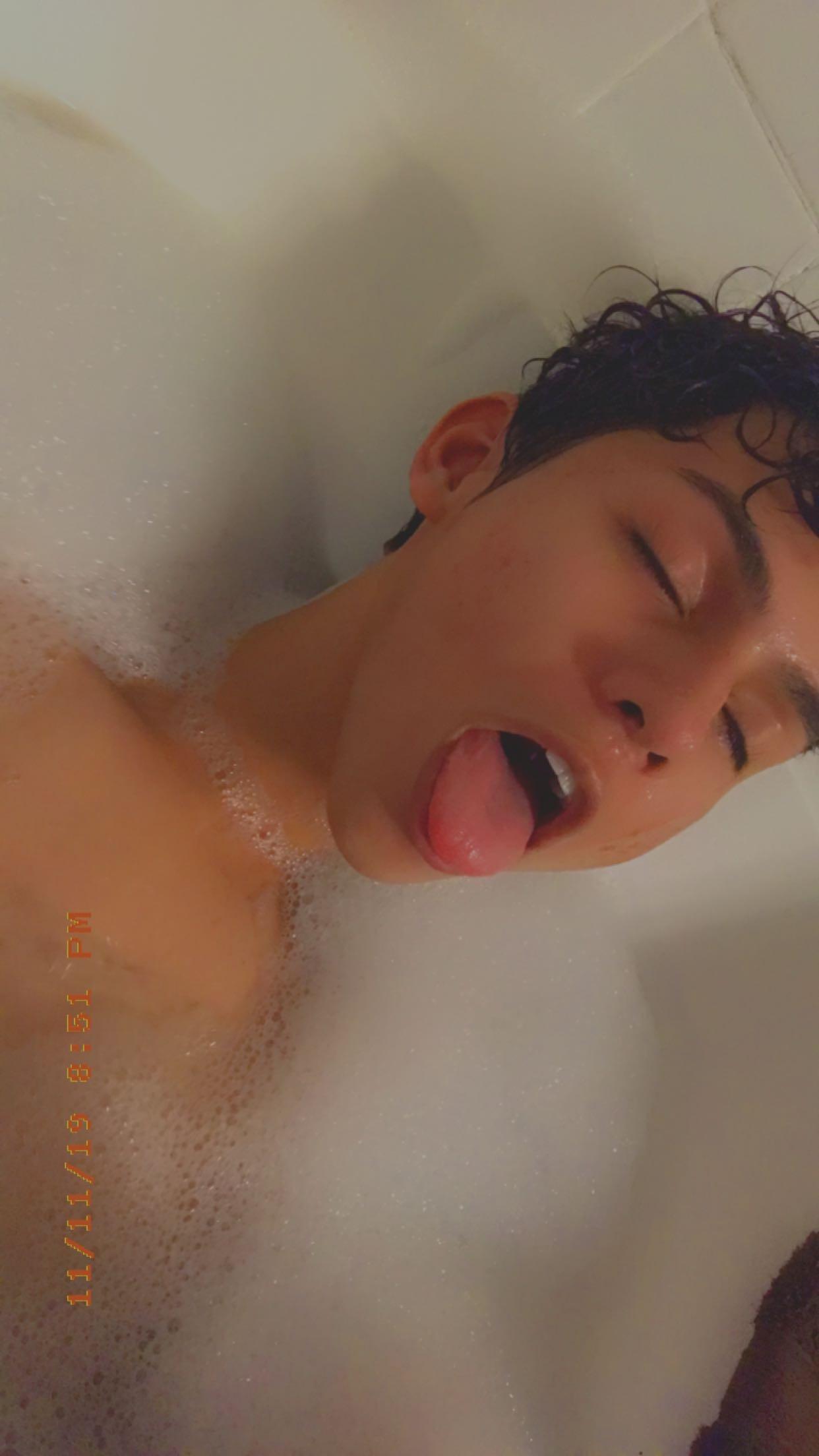 Basicflxp 🍒💦 profile image