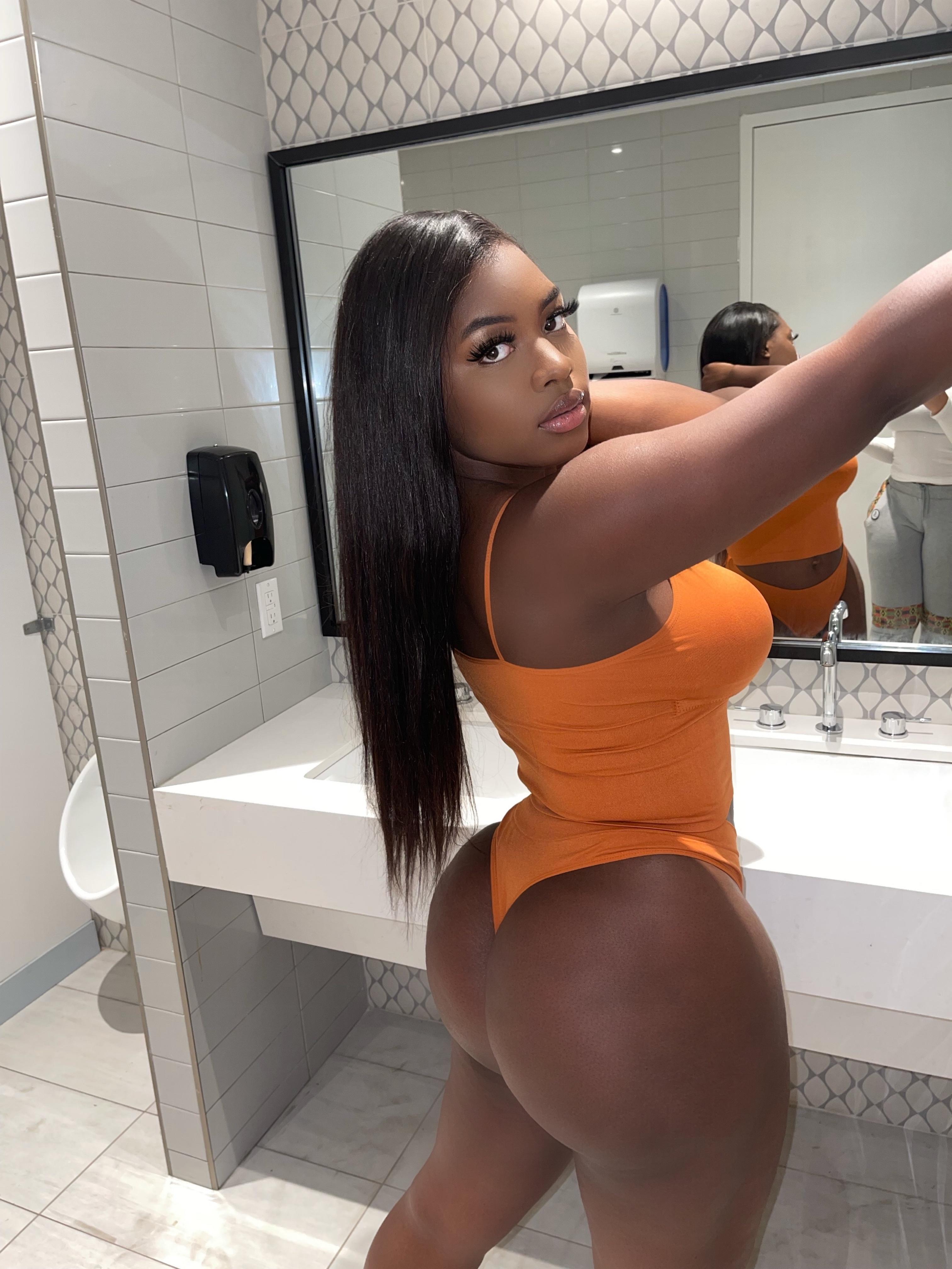 Blac Bombshell 🍫 profile image