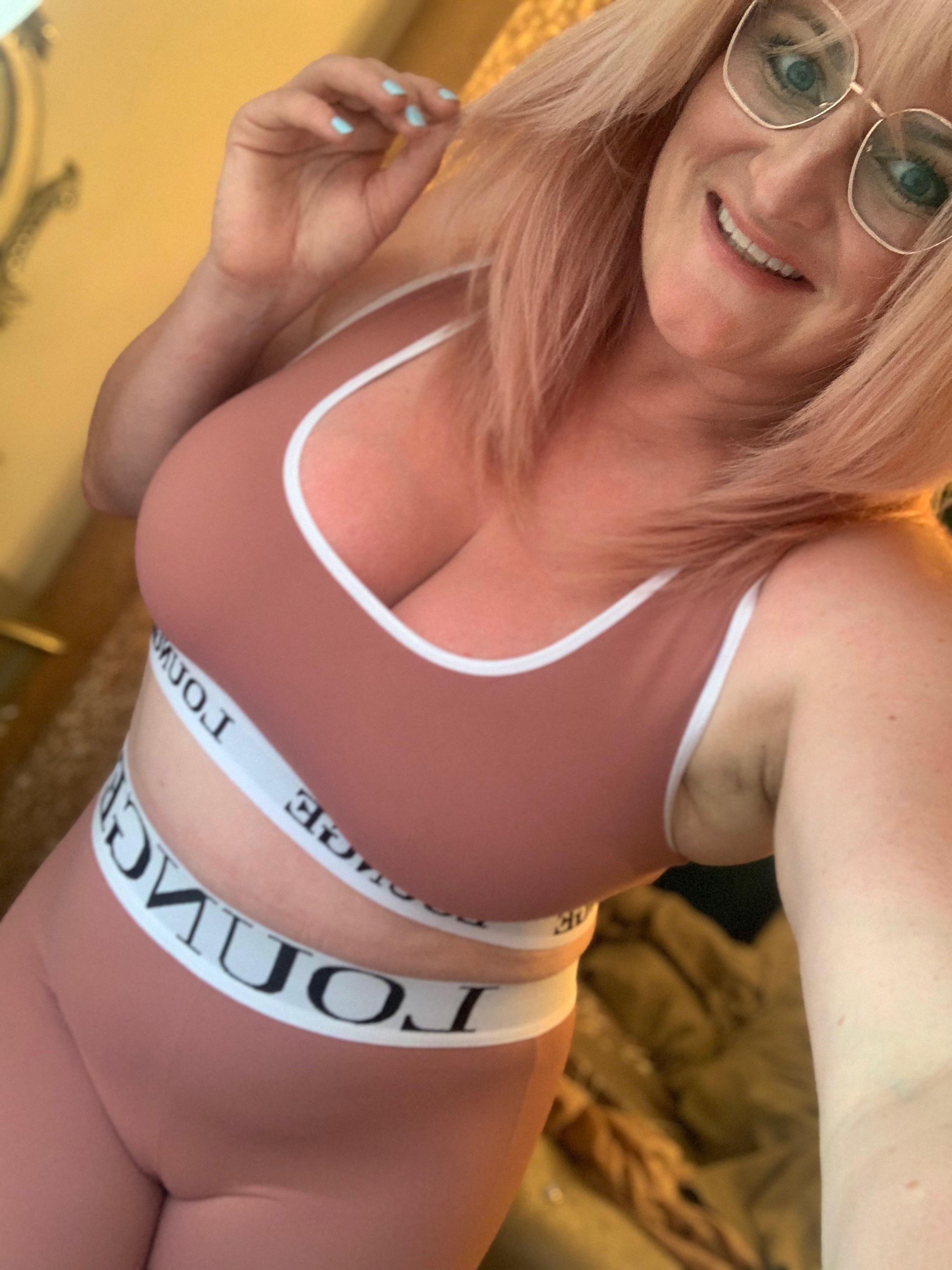 Charlie 💦 👑 profile image