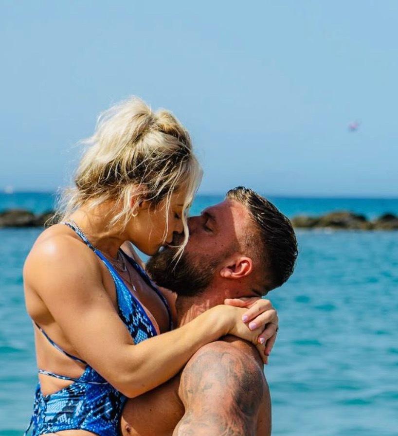 Ireland’s hottest couple 🇮🇪 profile image