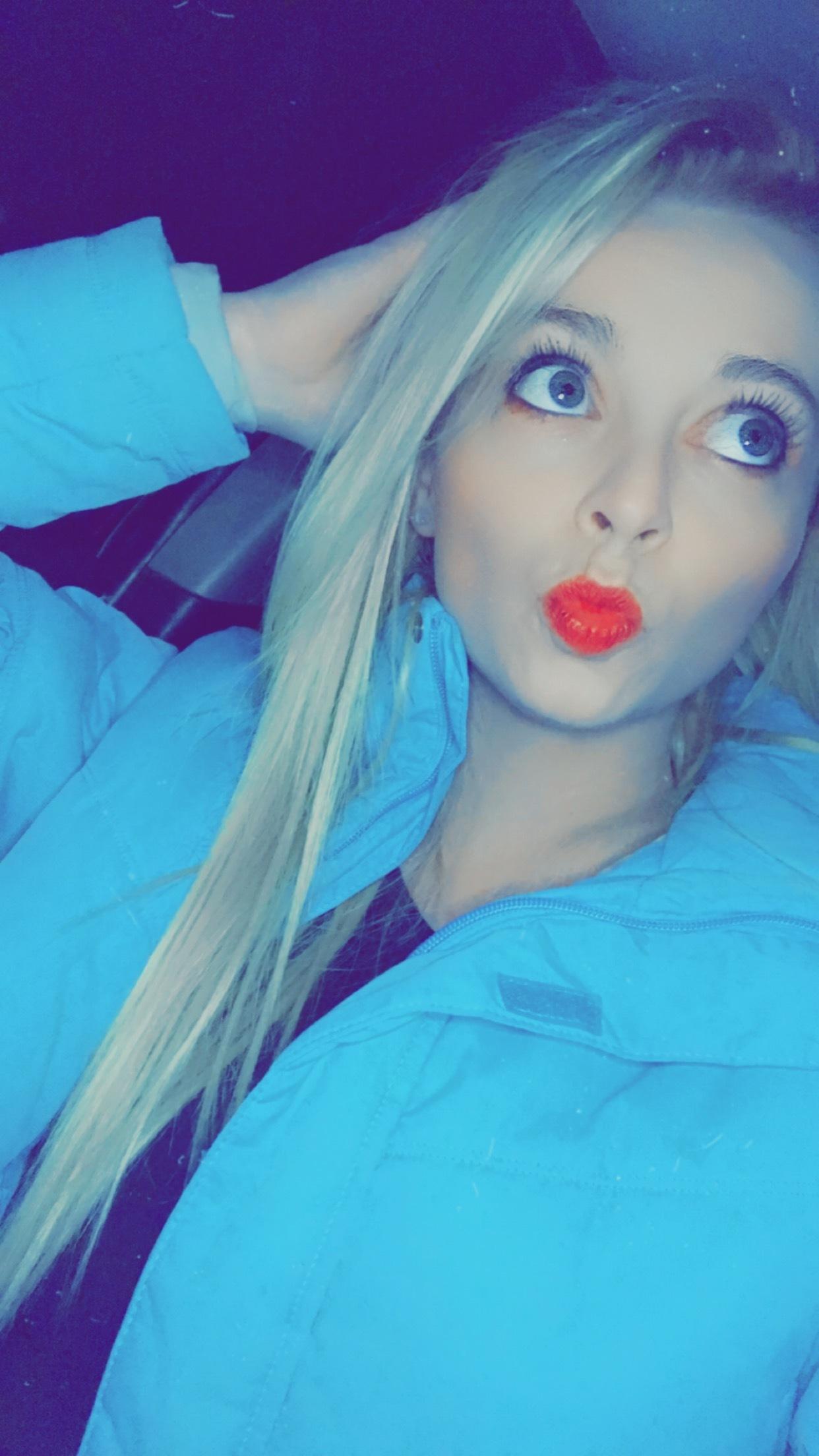 Naomii profile image