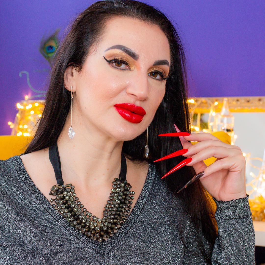 ♀️  KinkyDomina Long Nails FemDom JOI profile image