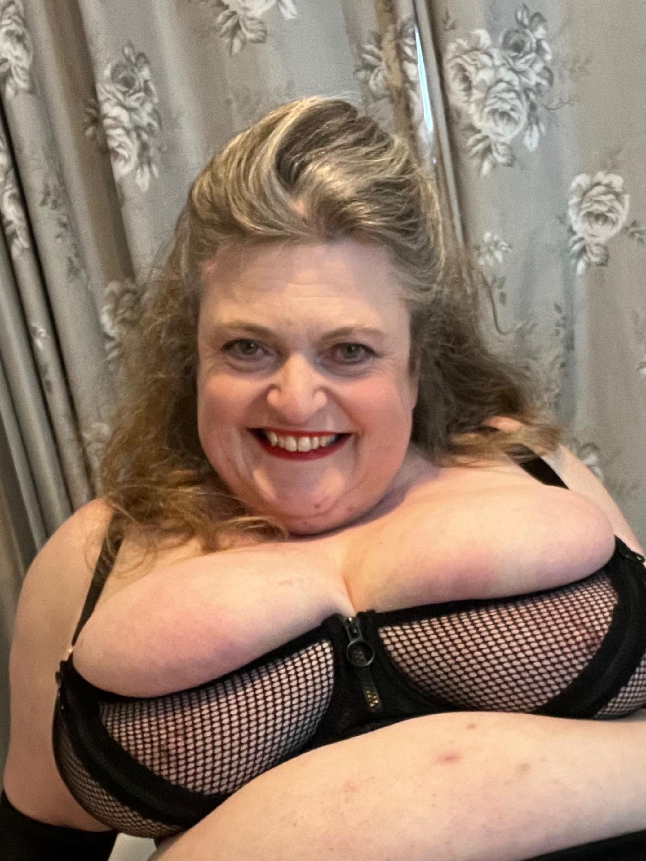 BBW GILF UK 💋 profile image