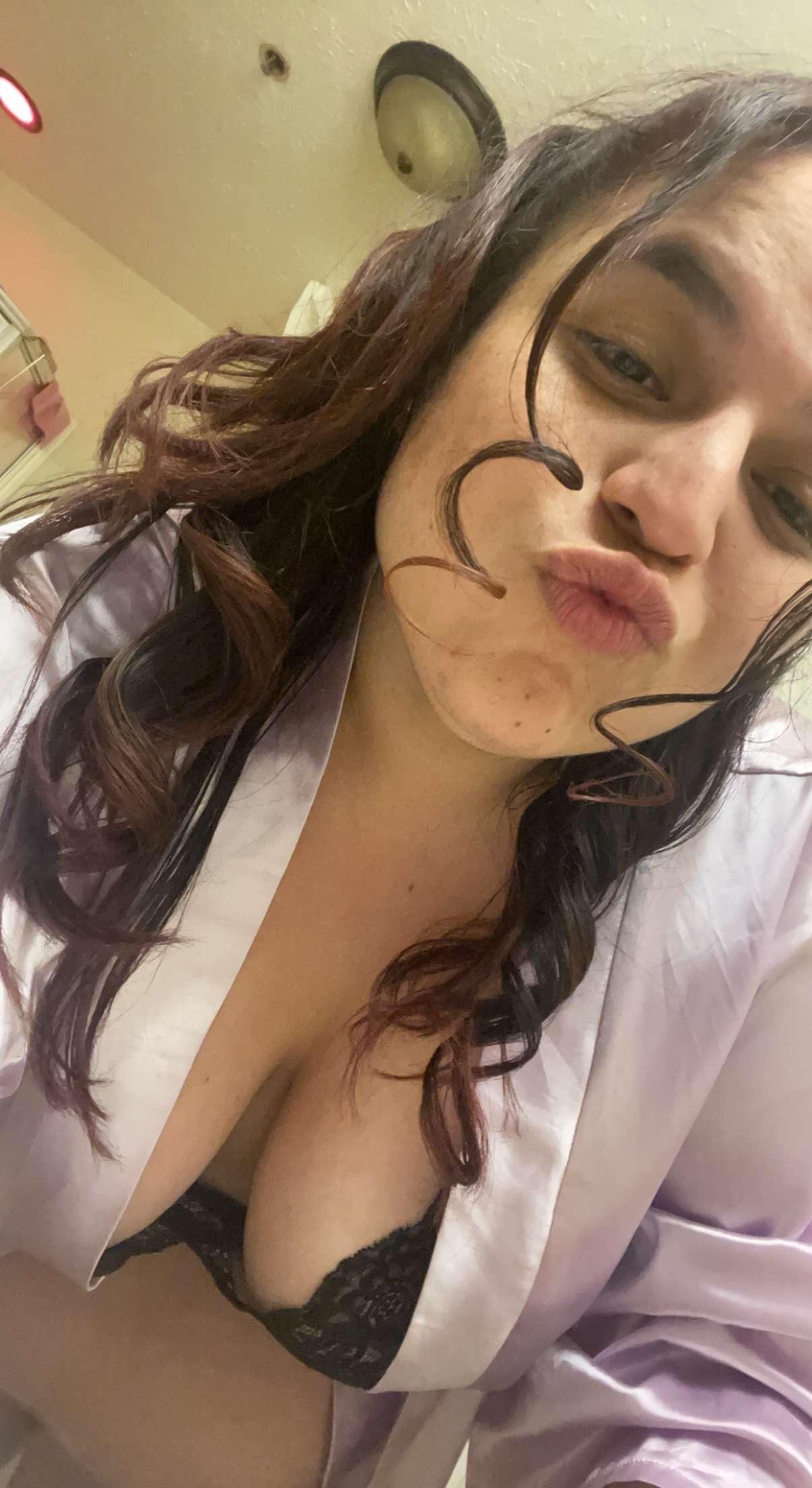 Mel🥰 profile image