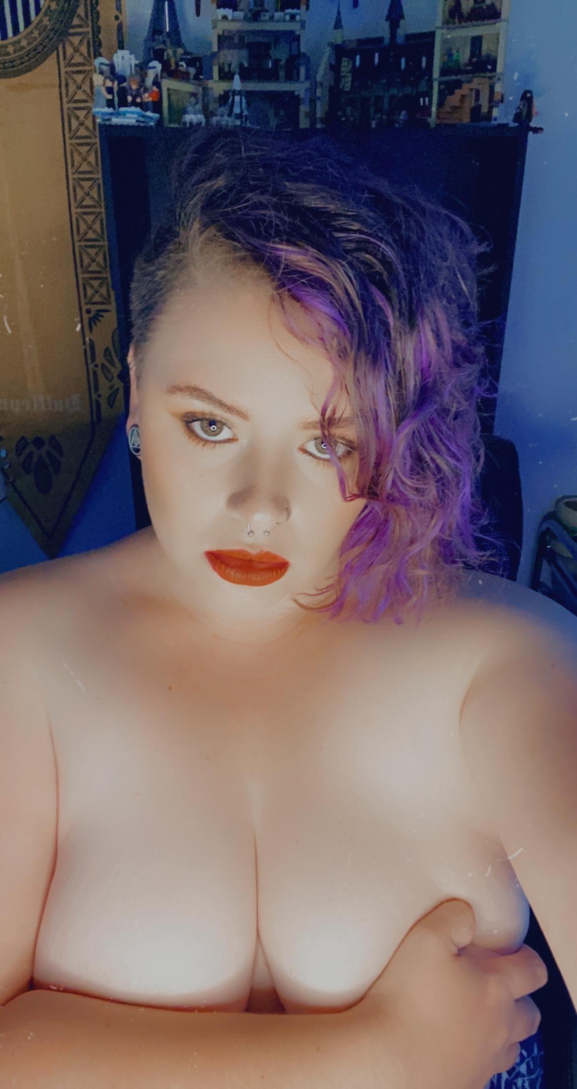 Queen Valentine profile image