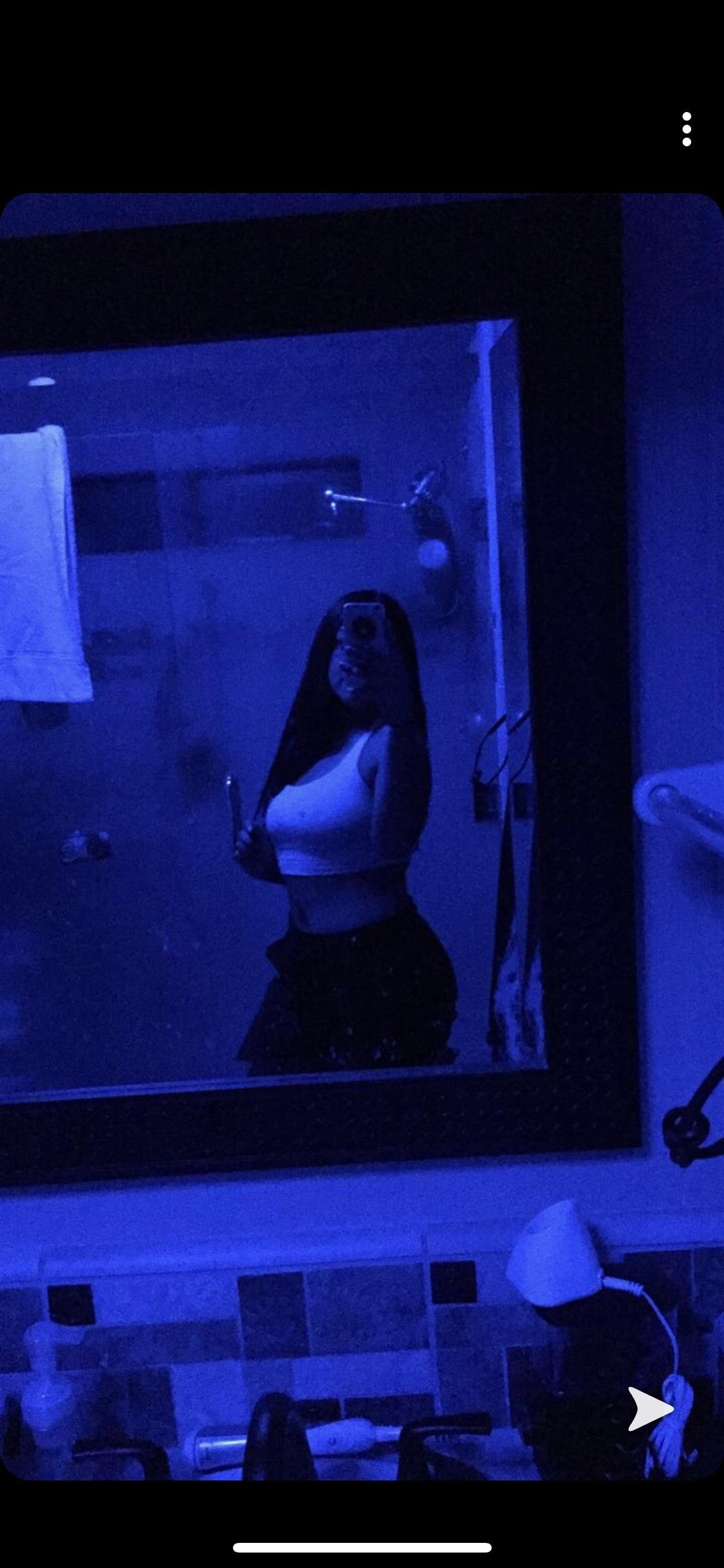 Icy wifey profile image