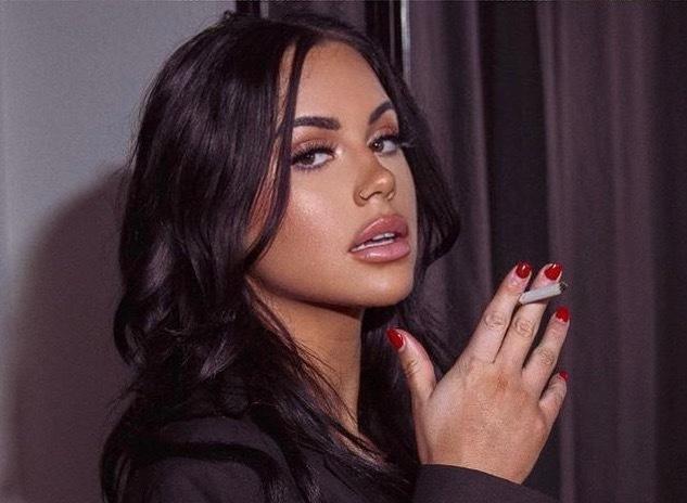 SHOTSOFSIMONE⛓🎀 profile image