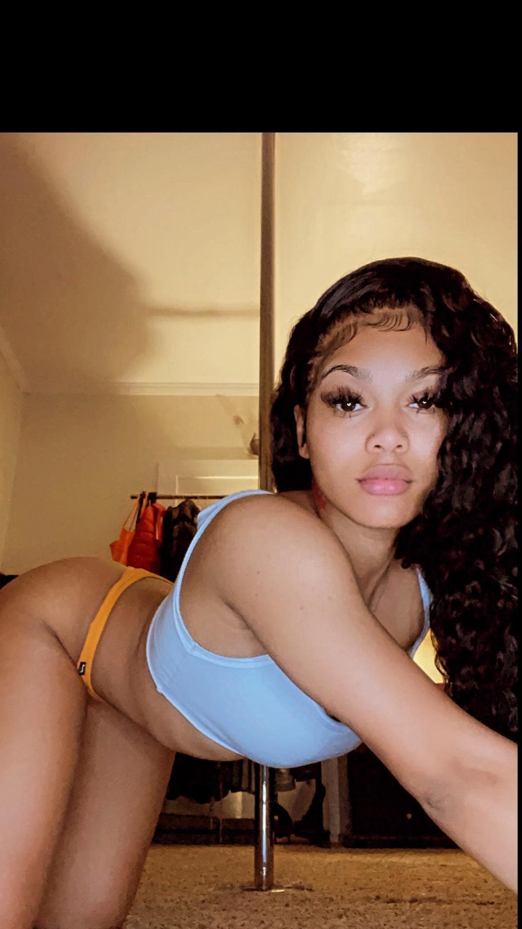 Goldie profile image