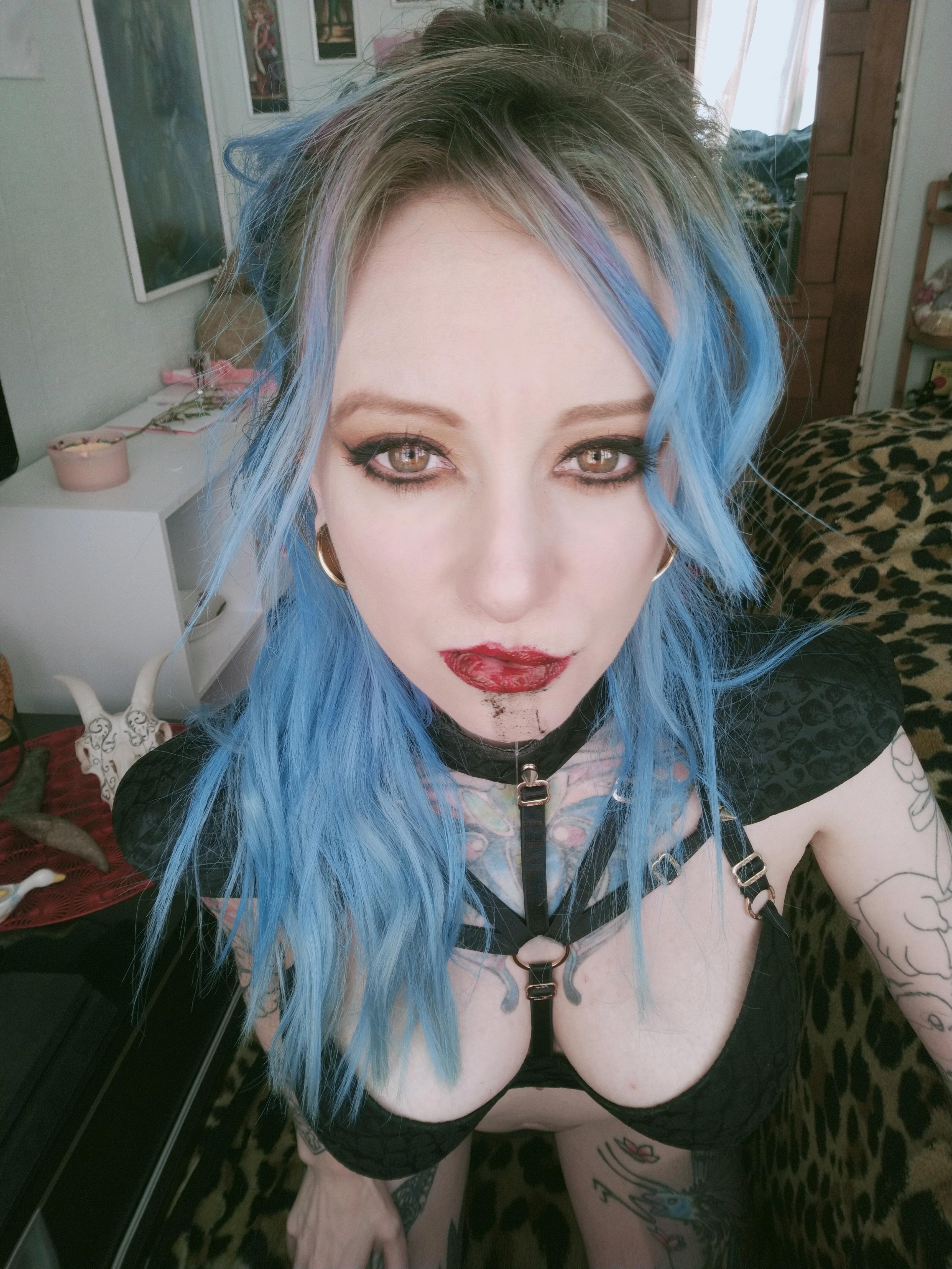 Miss mystery profile image