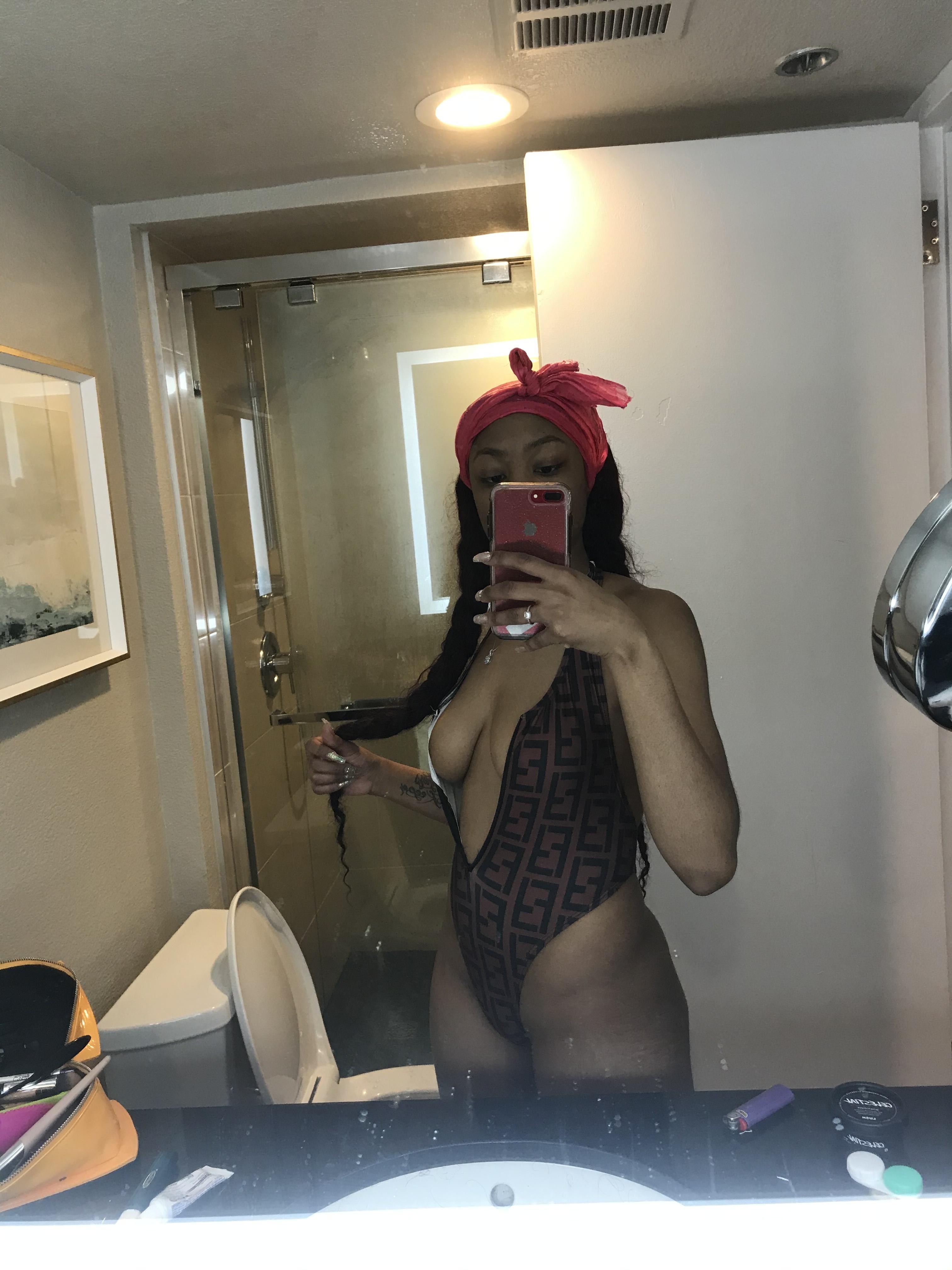 🧚🏽‍♀️ profile image