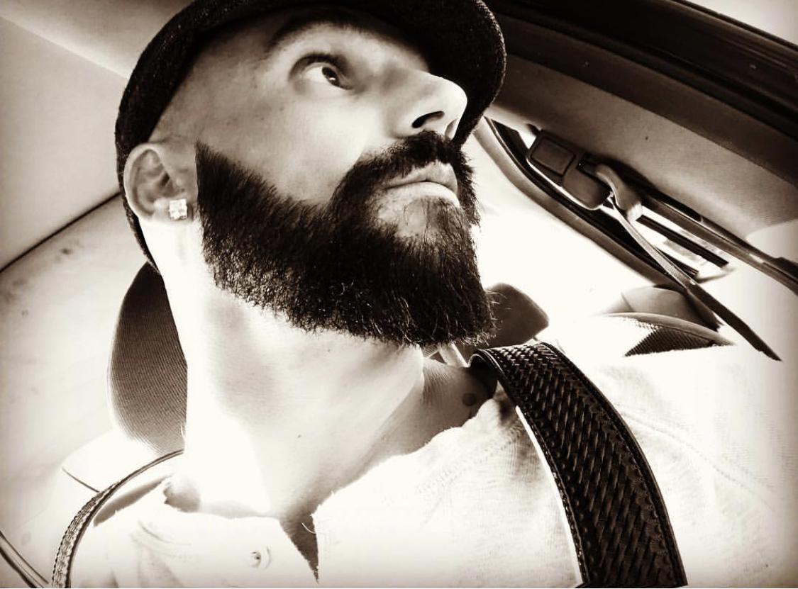 THE OFFICIAL GAY GUY profile image