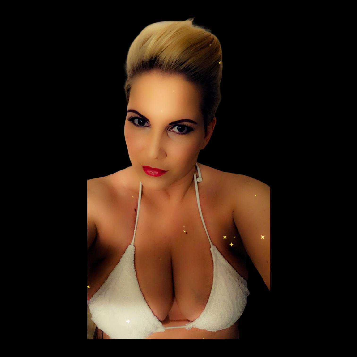 Brainzandboobz profile image