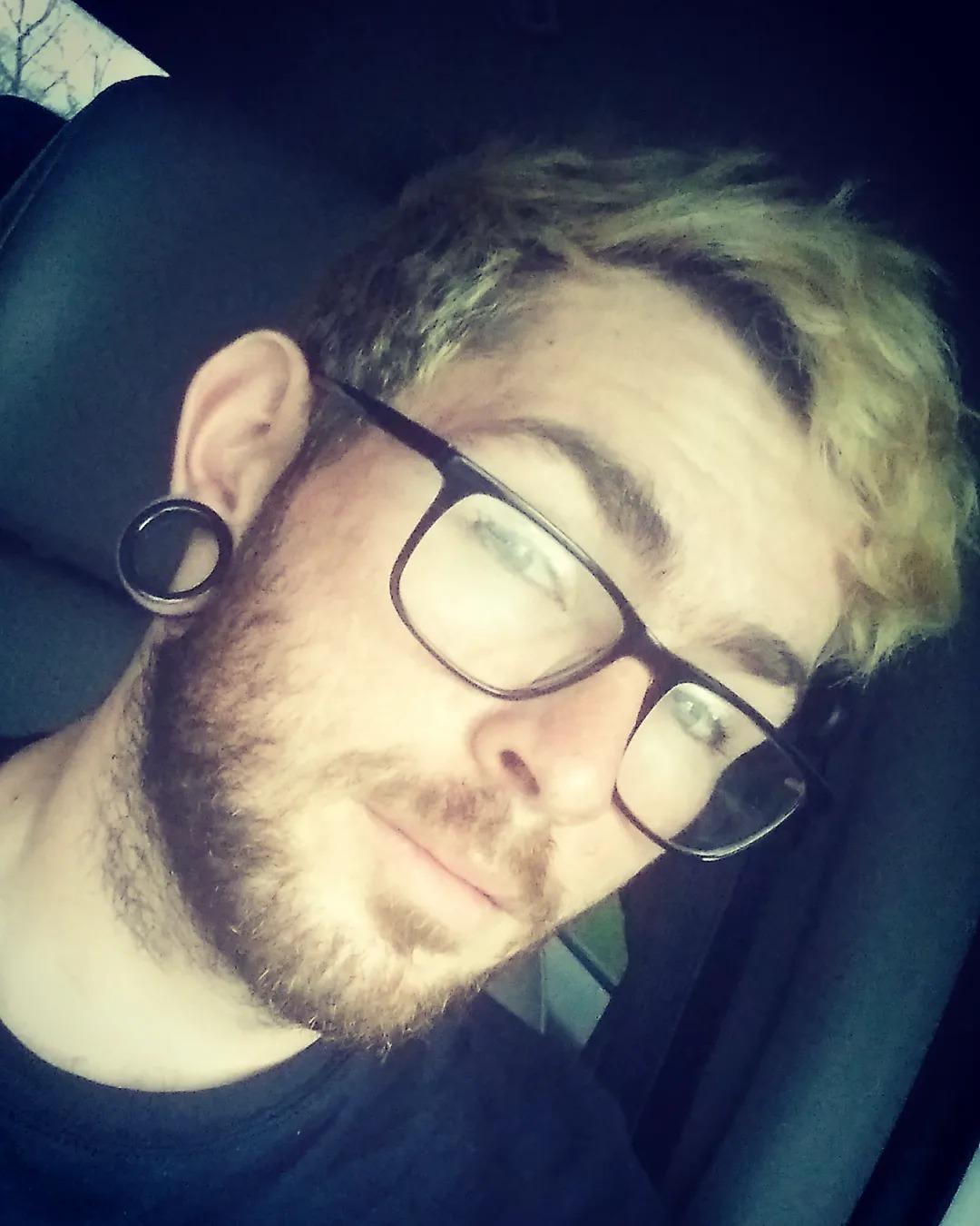 Mikey burns profile image