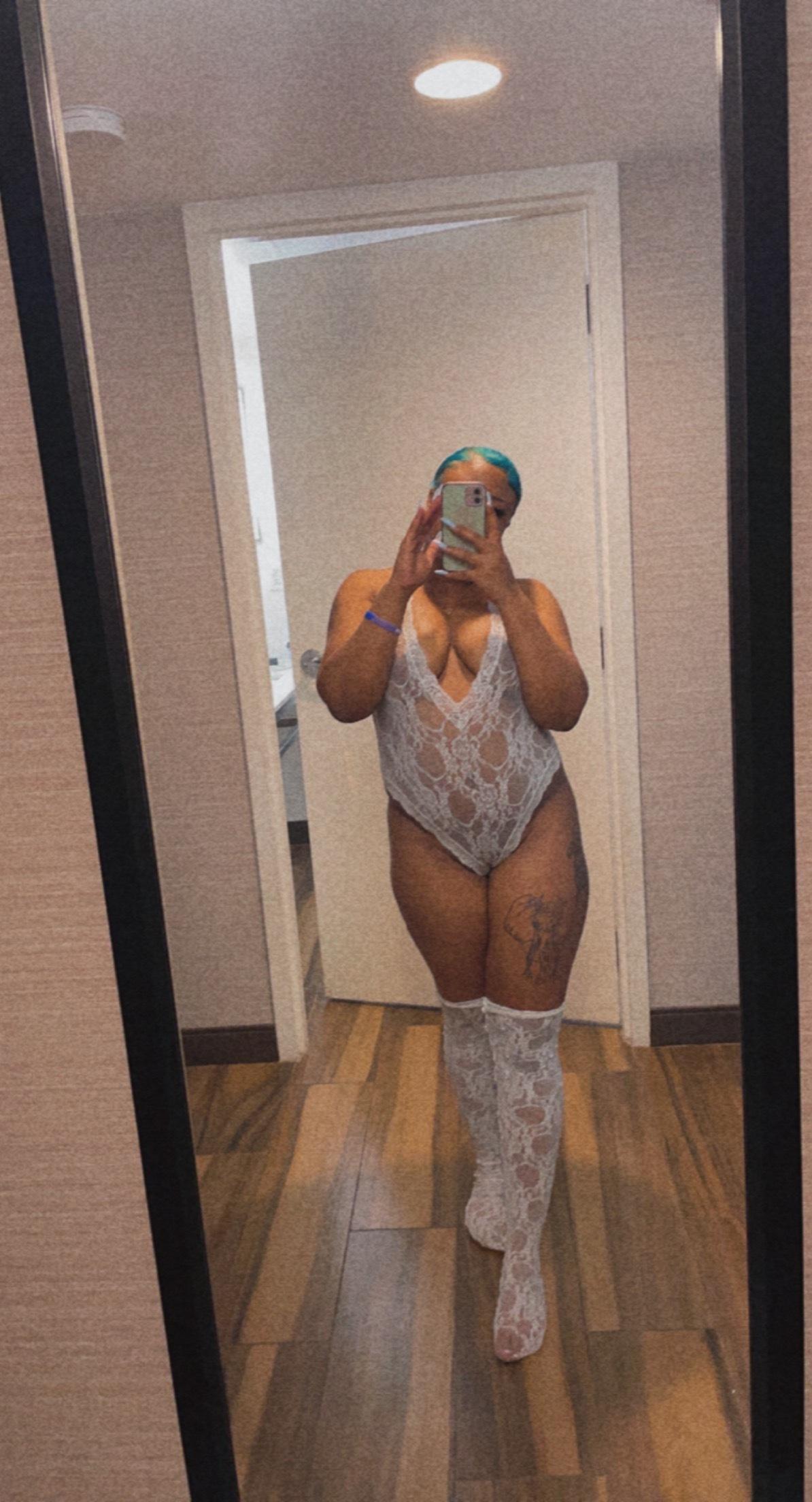 LolaSweet 🍭🍬 profile image