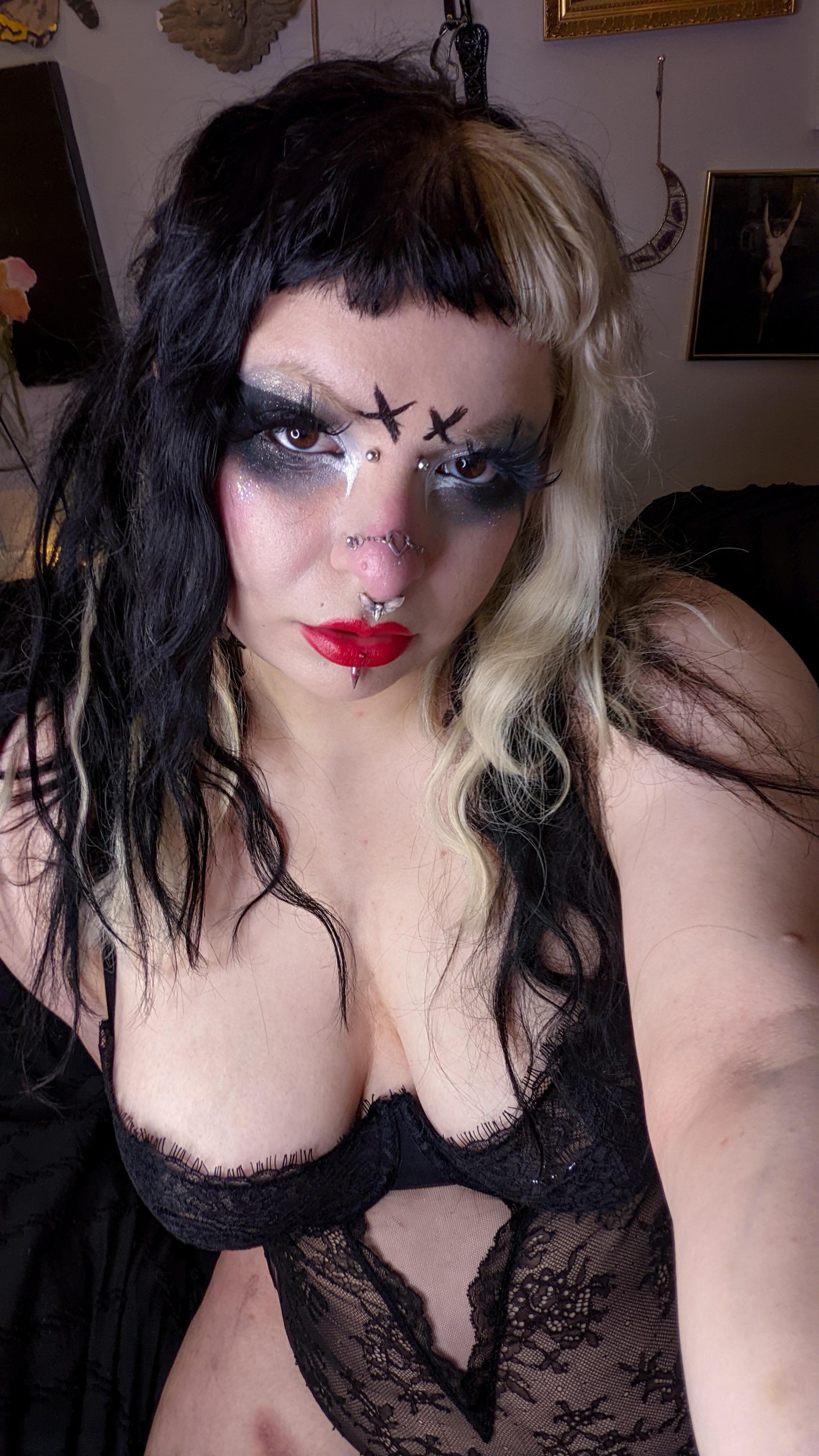 Vivi Plush profile image