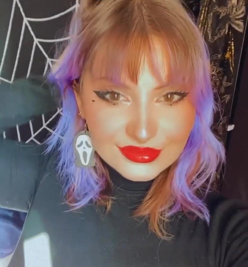 Goddess Indigo 🔮 🦇 profile image