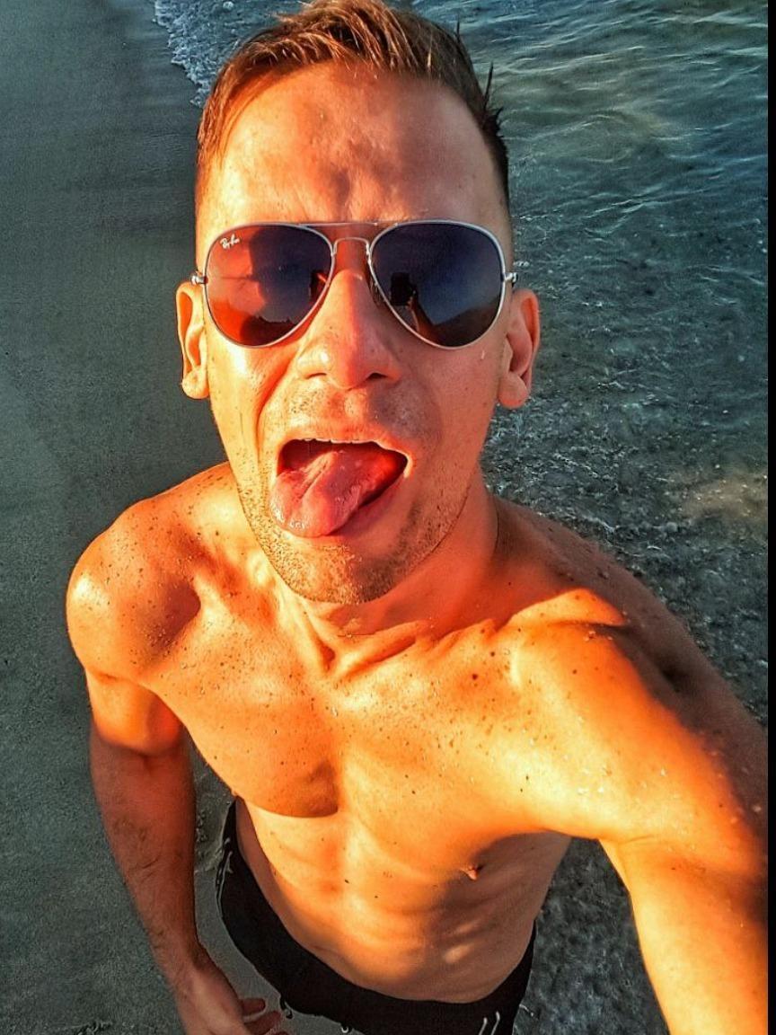 Angel Eyes profile image