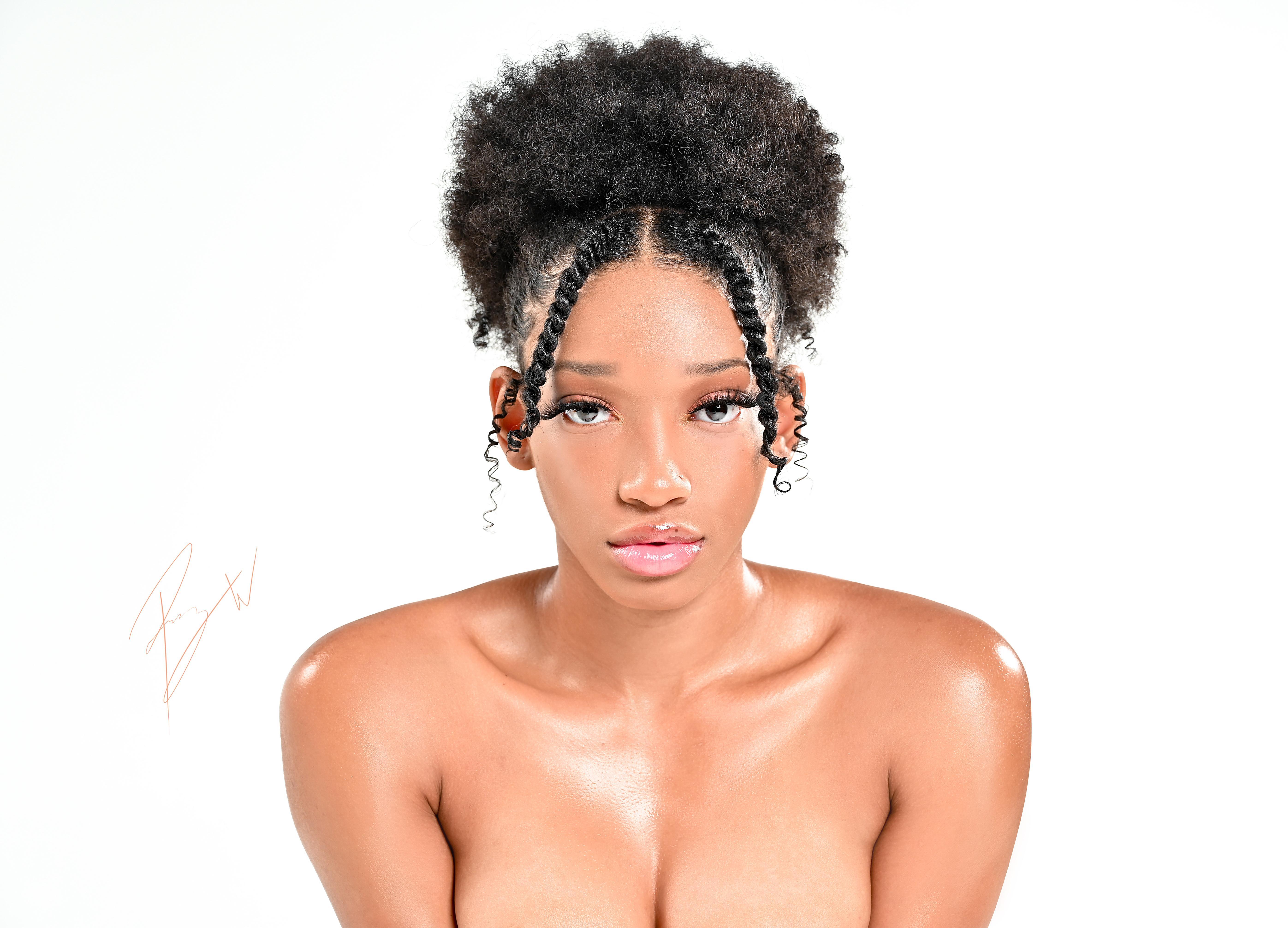 Bunny Eve profile image