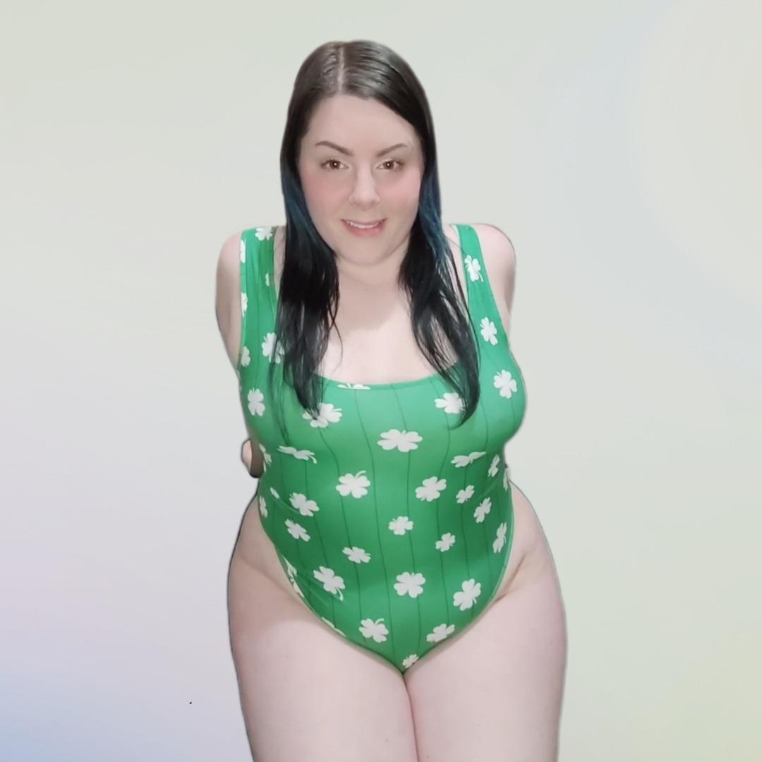 CHUBBY GOTH LUNA 😋 profile image