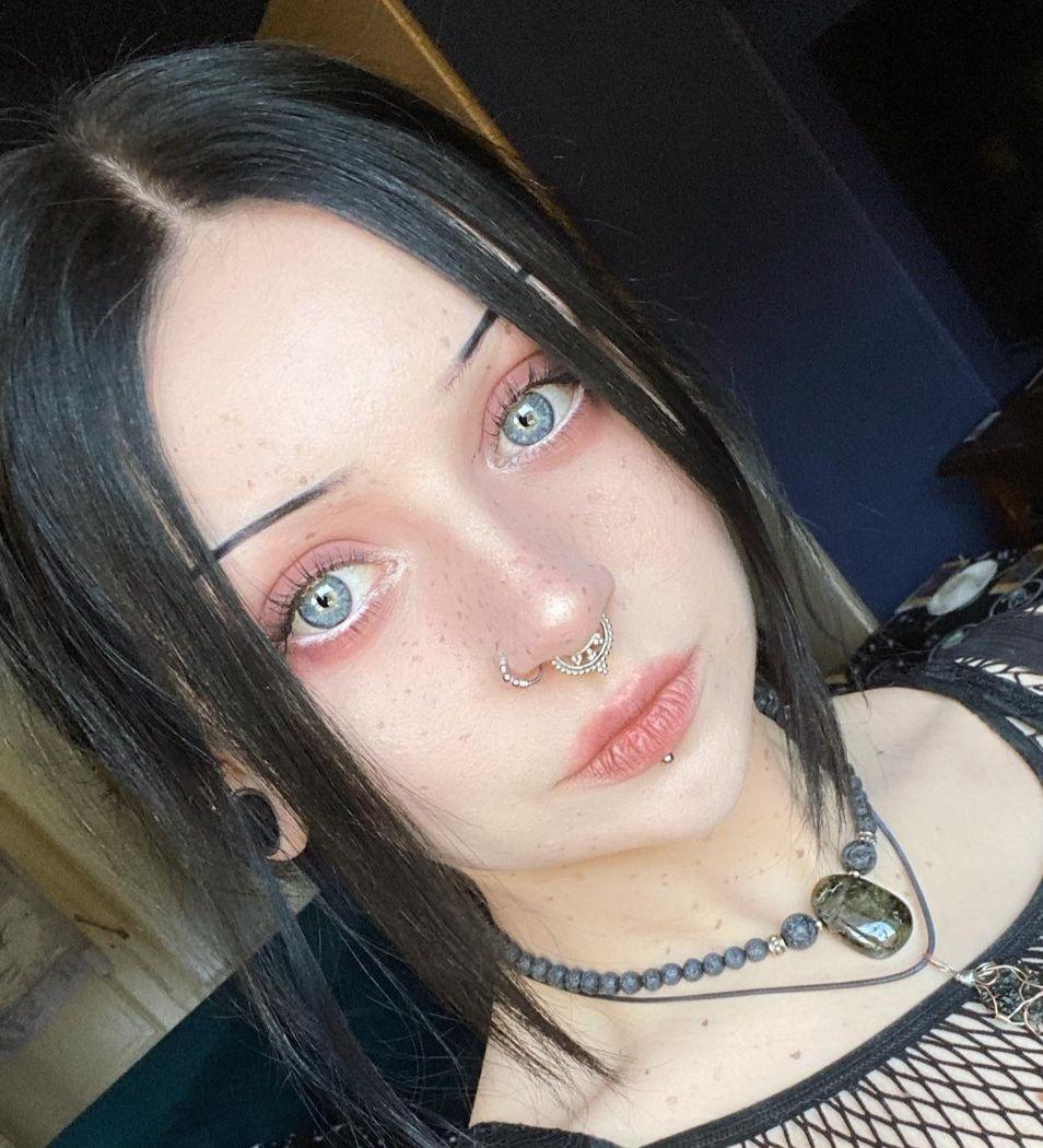 NevernaNoir profile image