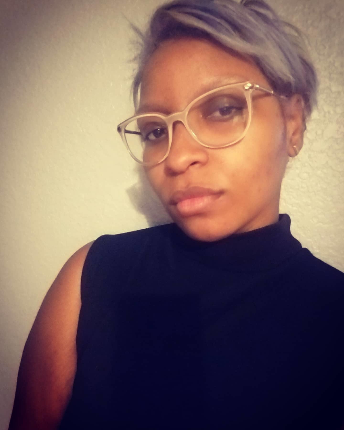 Anastasia la Déesse des Fleurs profile image