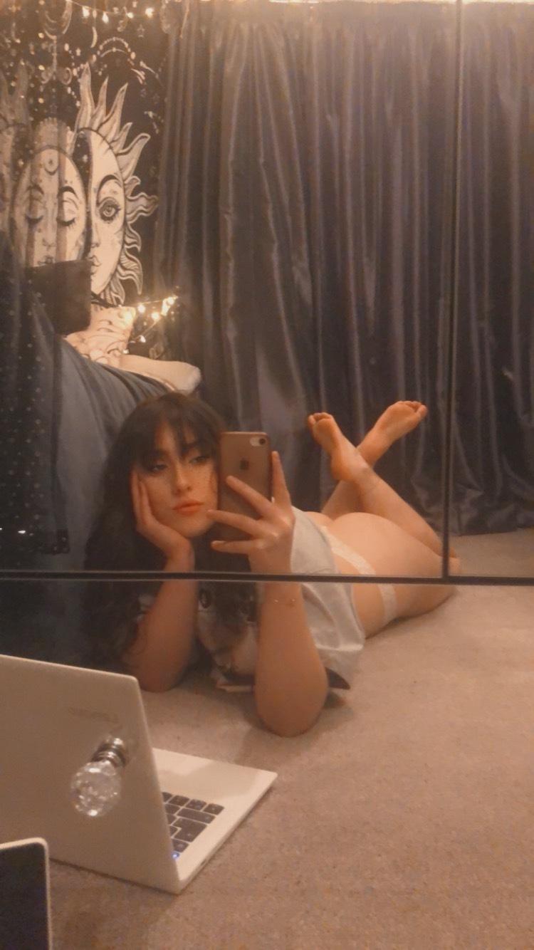 Your local posh girl profile image