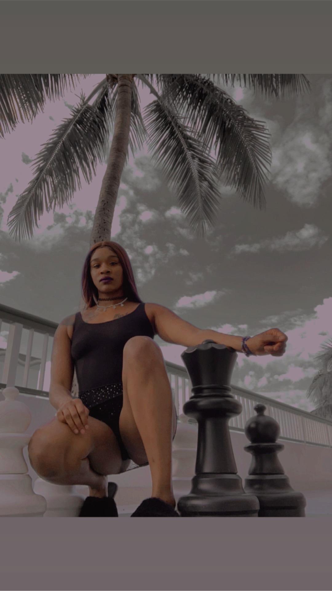 Suzie Bandz profile image