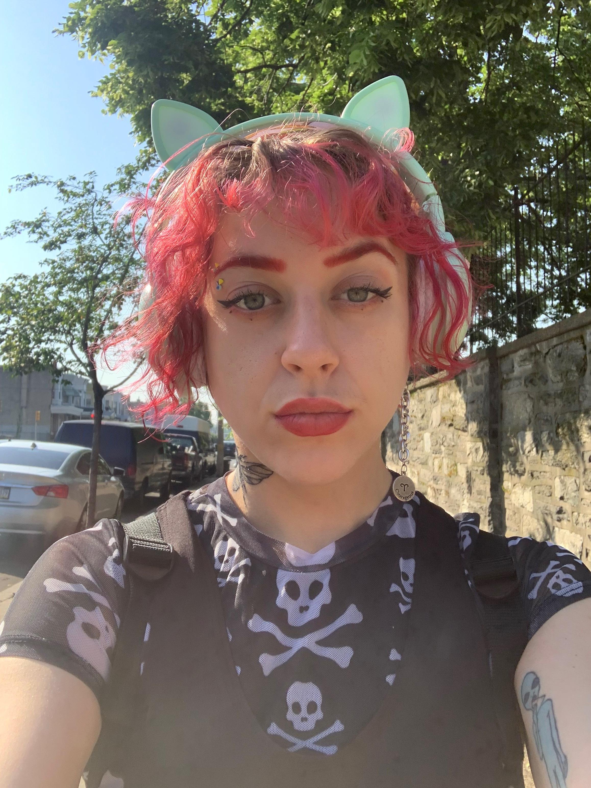 sunday profile image