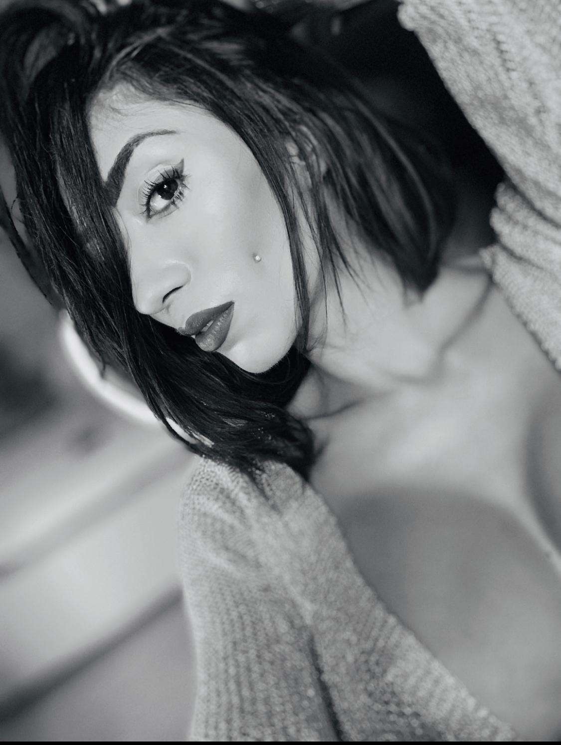 Evelyne92 profile image