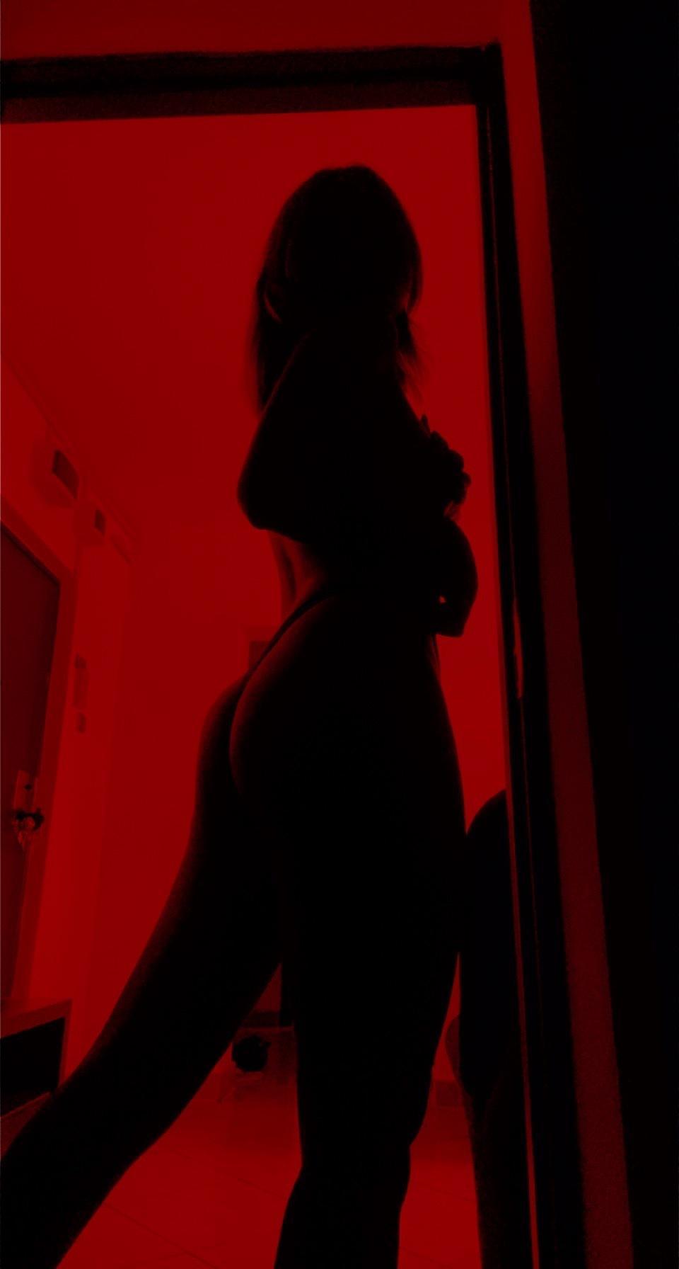 IfYouLoveFeet profile image