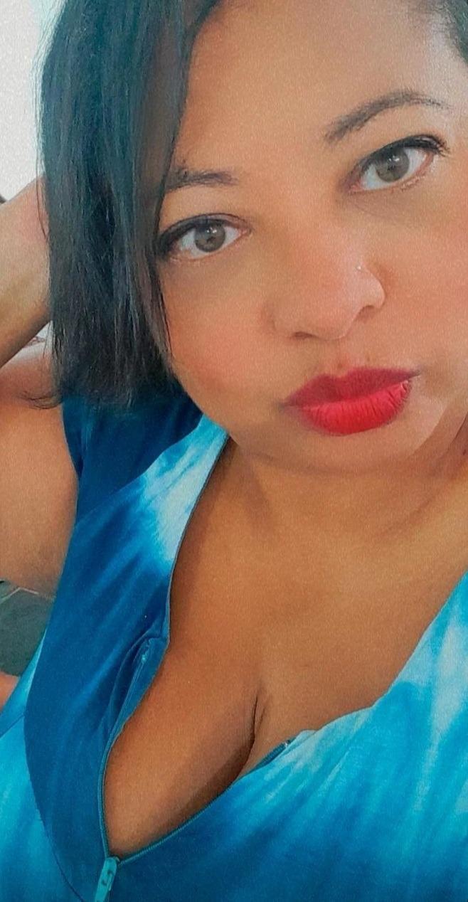 Ebony Huge brazilian profile image