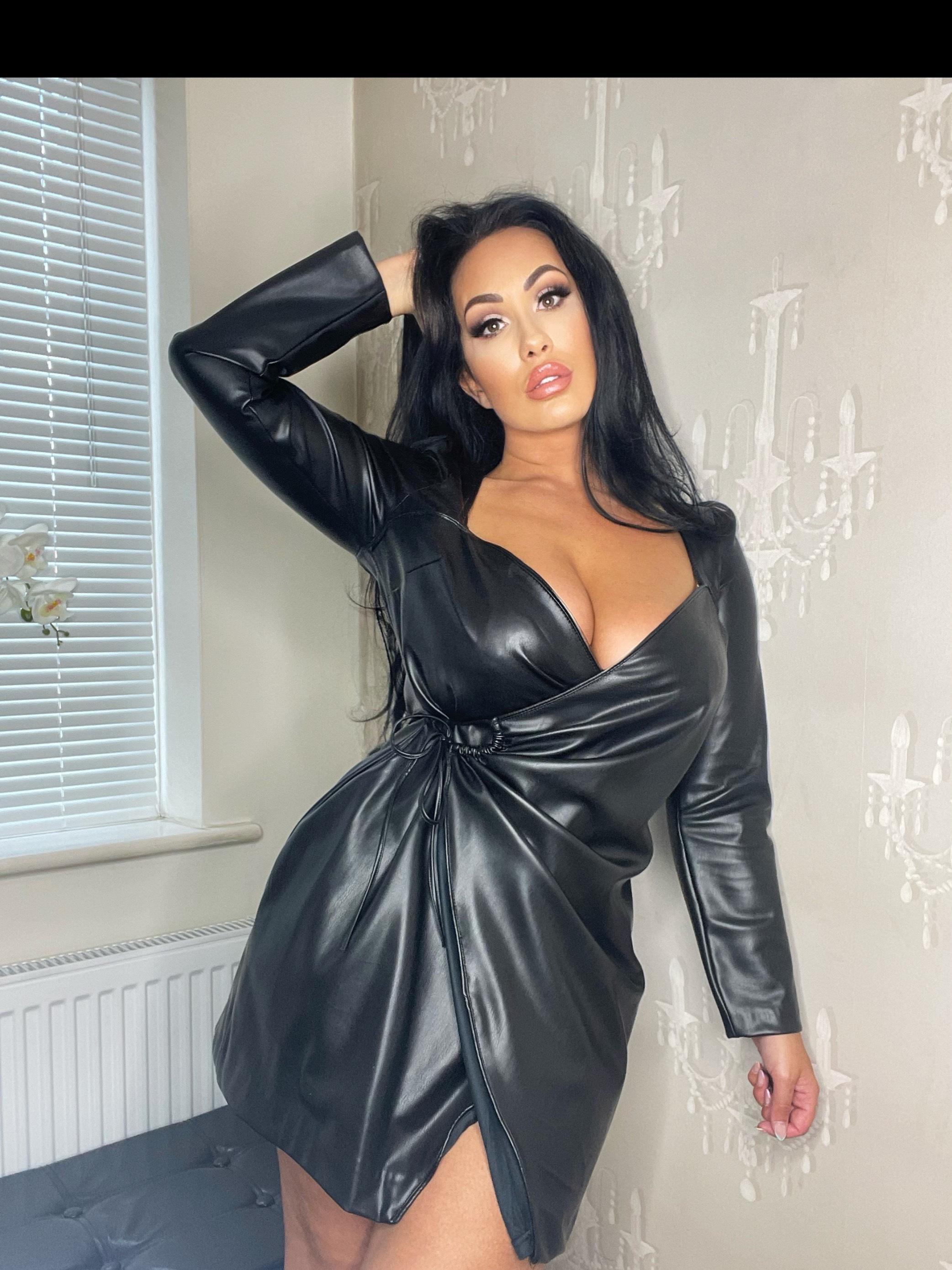 BeckyDee profile image