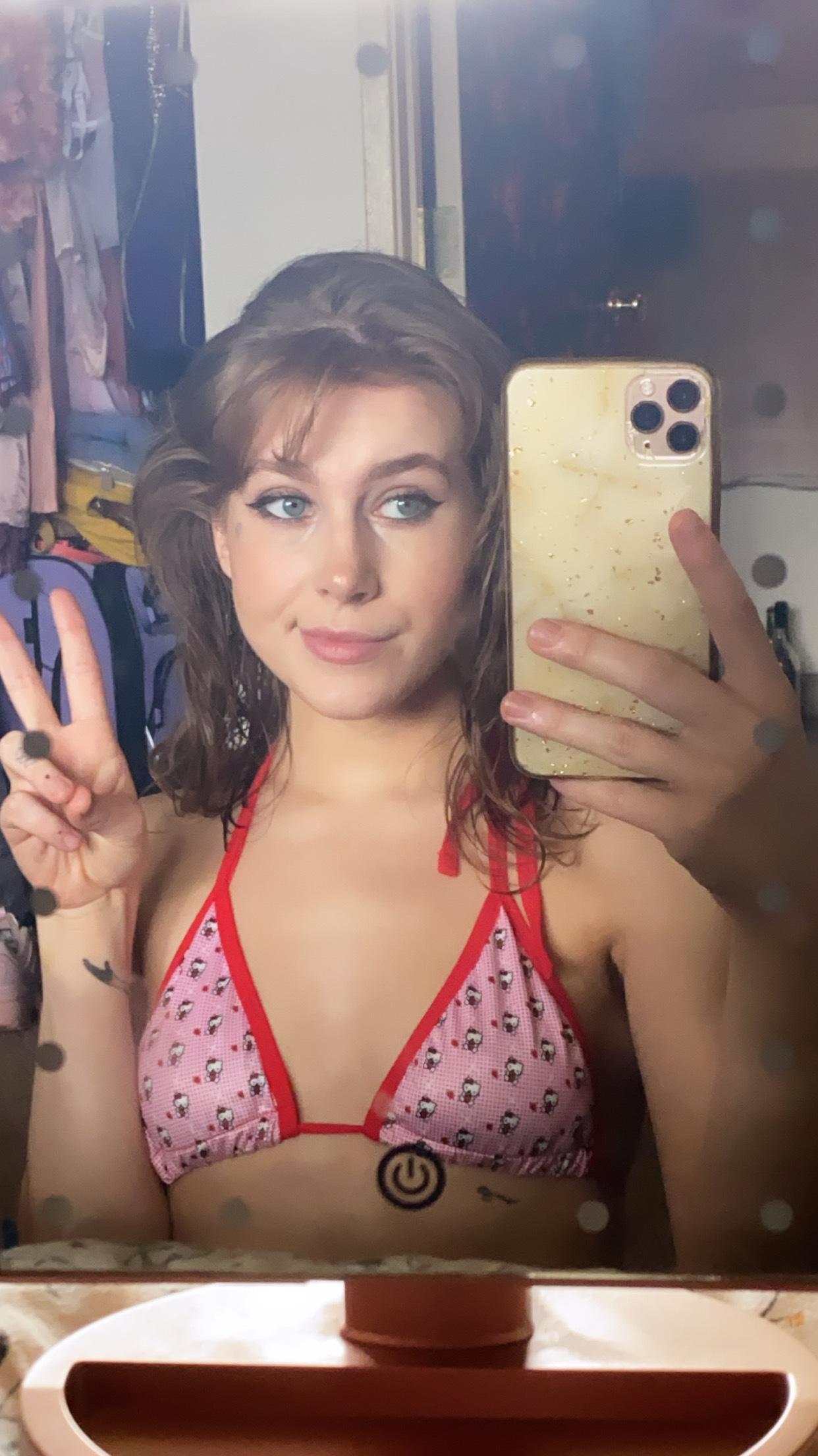 Fiona Sprouts 🌱(they/him) not a girl profile image