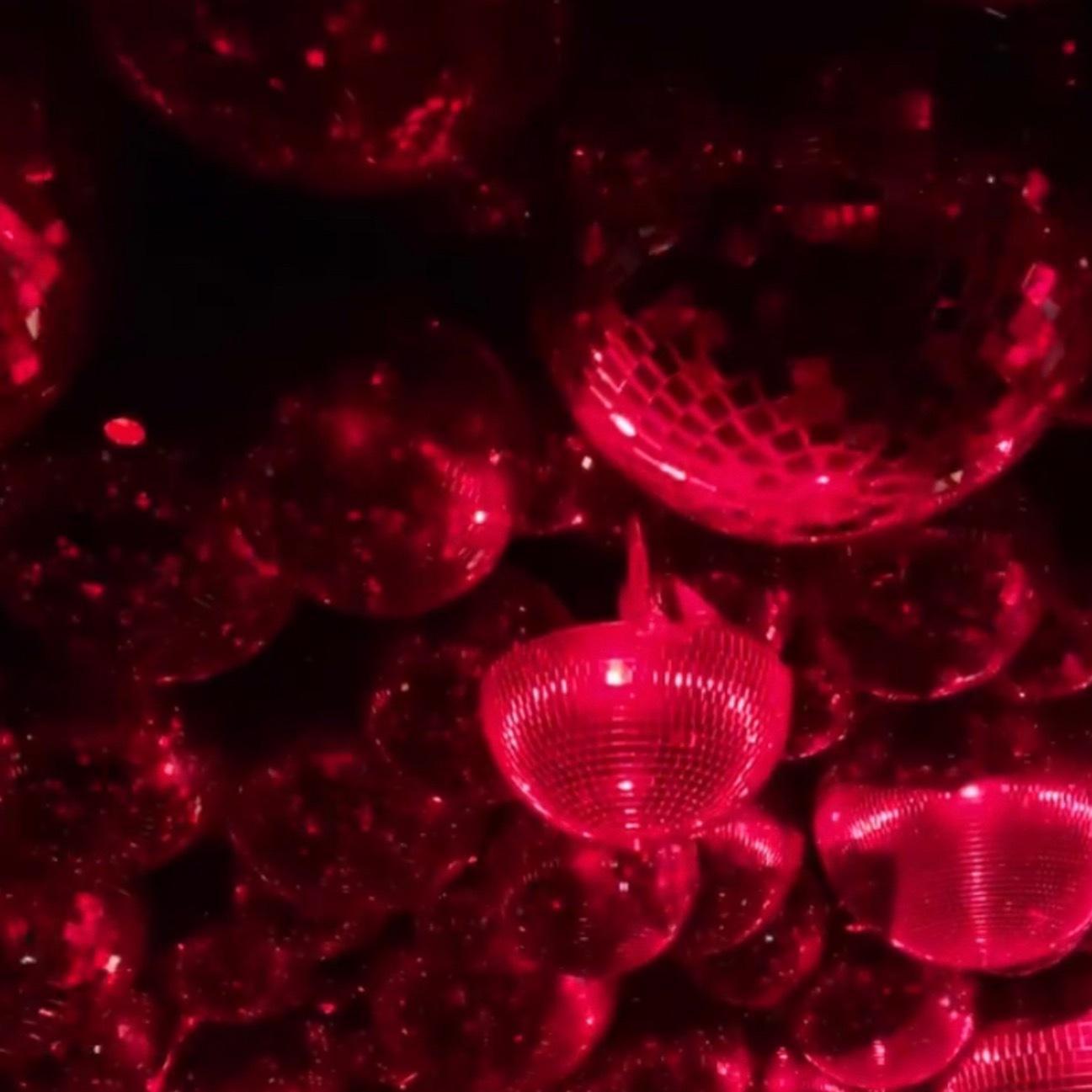 M V R E Z profile image